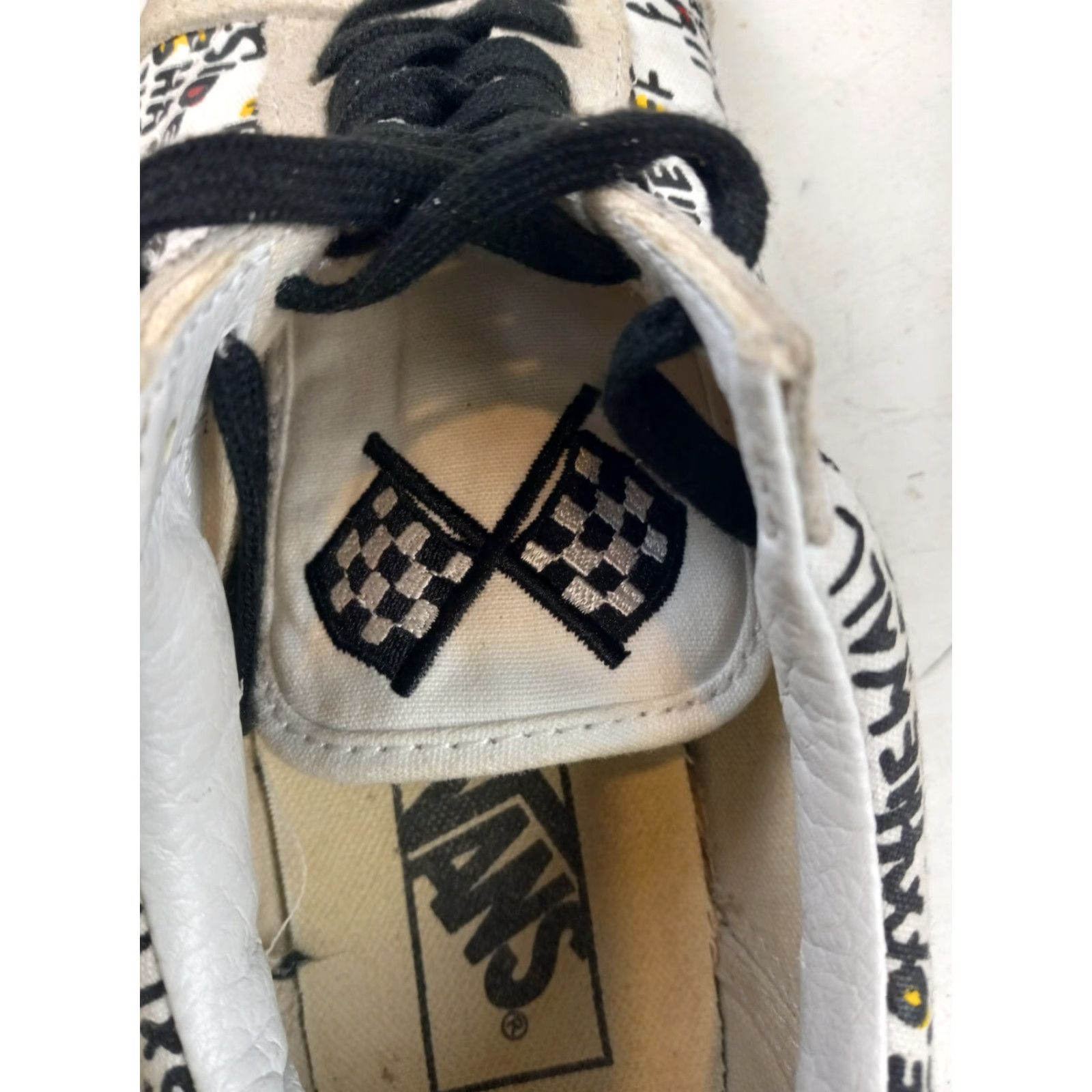 Vans VANS Sneaker Unisex – Low Canvas Suede Checkered Flag Flag Tongue Athletic Shoes 7 8.5 Men Women White Beige Black Size US 6 / IT 36 - 7 Thumbnail