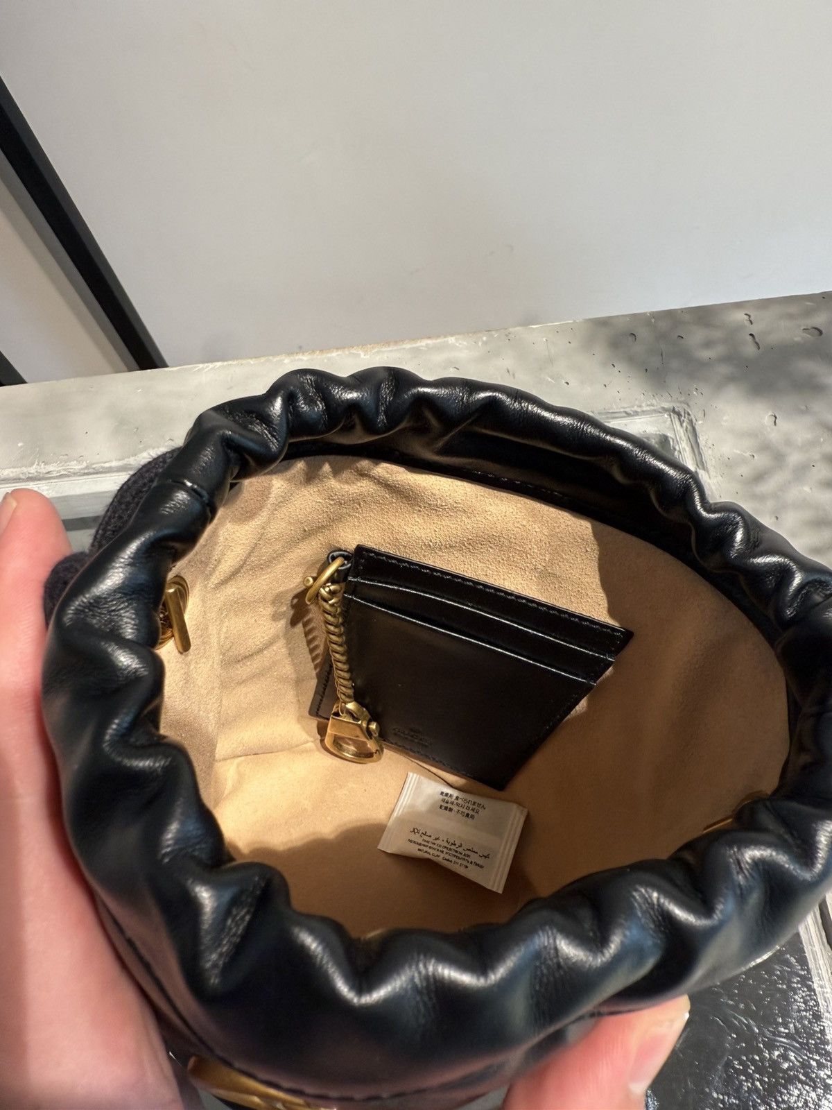 Gucci BNWT Gucci GG Marmont Bucket Bag Size ONE SIZE - 6 Thumbnail