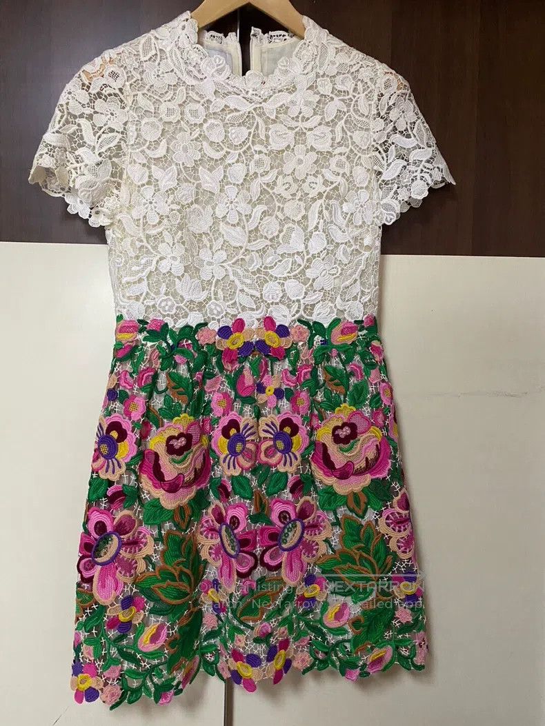 Valentino Valentino Lace dress Size XL / US 12-14 / IT 48-50 - 1 Thumbnail