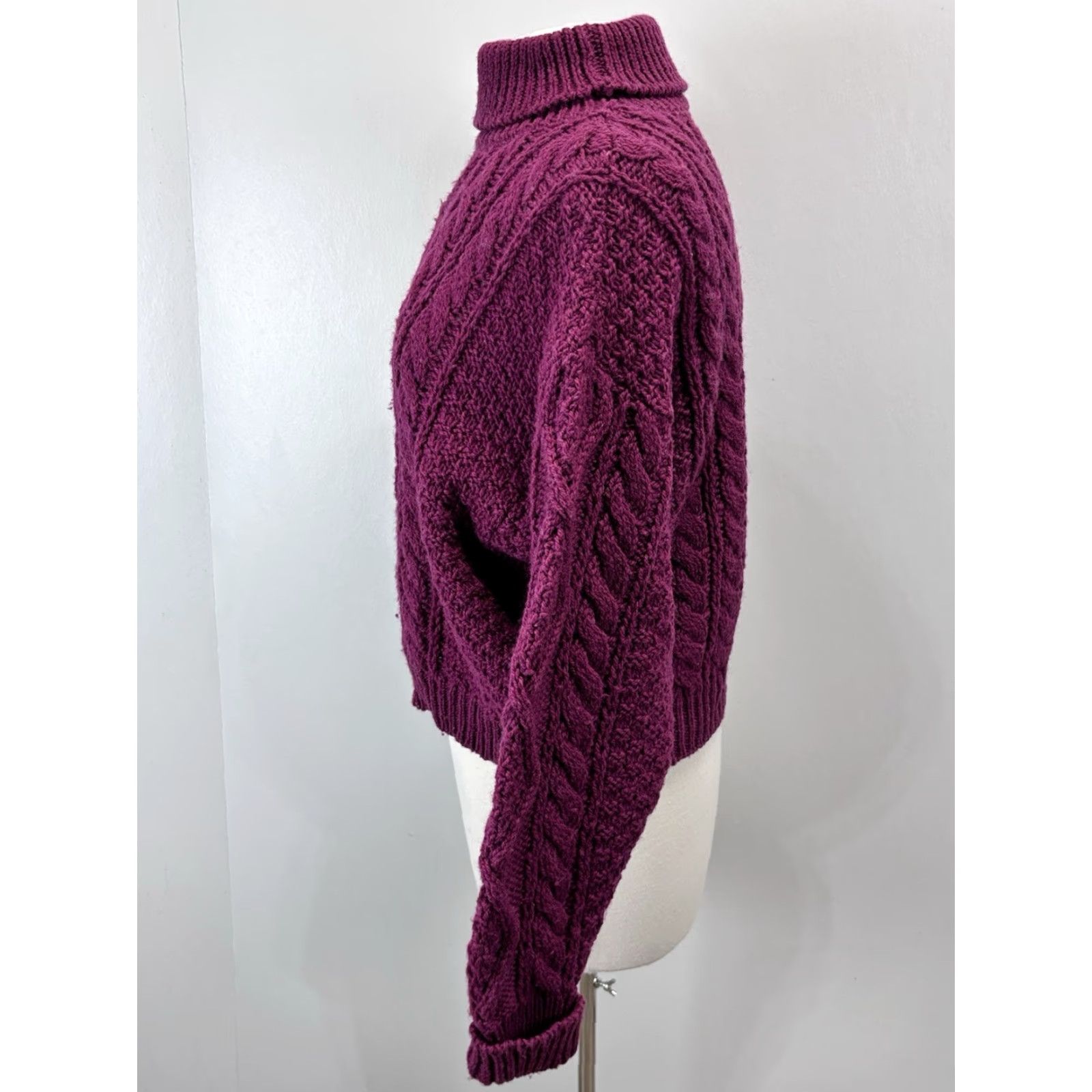 Laura Ashley VINTAGE Laura Ashley Wool Sweater Women's Turtleneck Chunky-Knit S/M Pink Cottagecore 90s UK Size S / US 4 / IT 40 - 2 Thumbnail