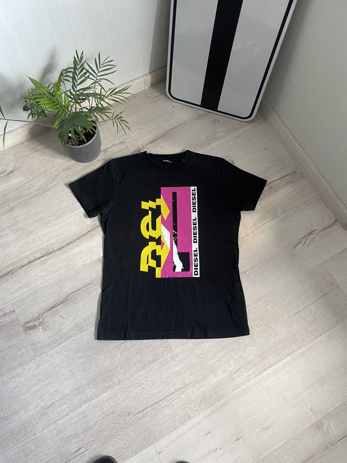 Designer × Diesel Rare Big Logo Diesel Electric Techno T-shirt Size US S / EU 44-46 / 1 - 1 Thumbnail