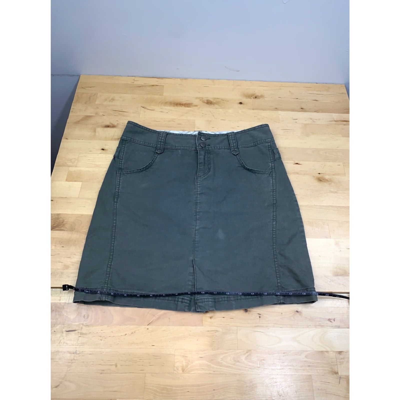 Olive Columbia Skirt Womens 6 Olive Green Casual Pockets Mini Short 1990s Army Beach Sports Womens Size 28" / US 6 / IT 42 - 4 Thumbnail