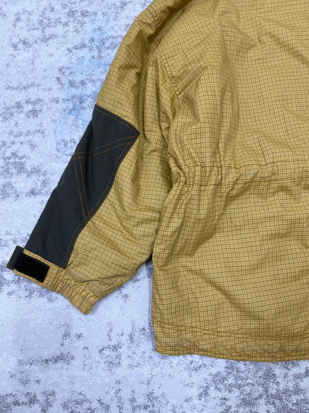 Japanese Brand Vintage 90s COURMAYEUR snow board jacket ski hoodie Size US L / EU 52-54 / 3 - 17 Thumbnail