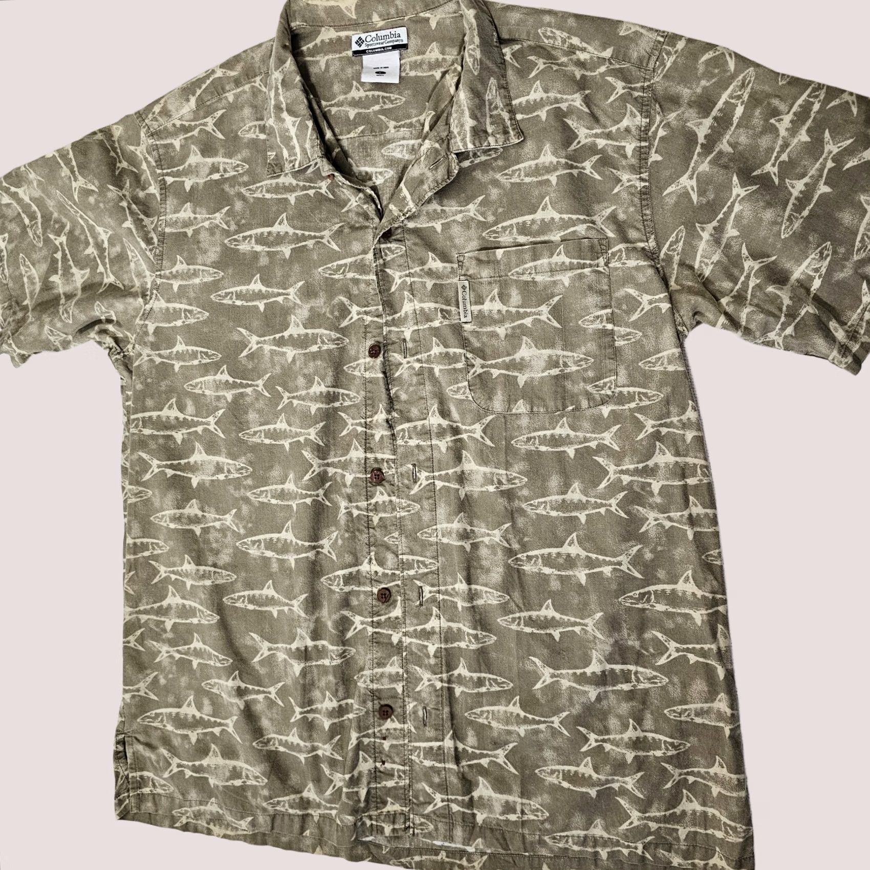 Vintage Columbia Men’s Shirt Button-Up Short Sleeve Shark Print Cotton Brown Large M Casual Lightweigh t Pockets Fish Theme Size US M / EU 48-50 / 2 - 1 Thumbnail