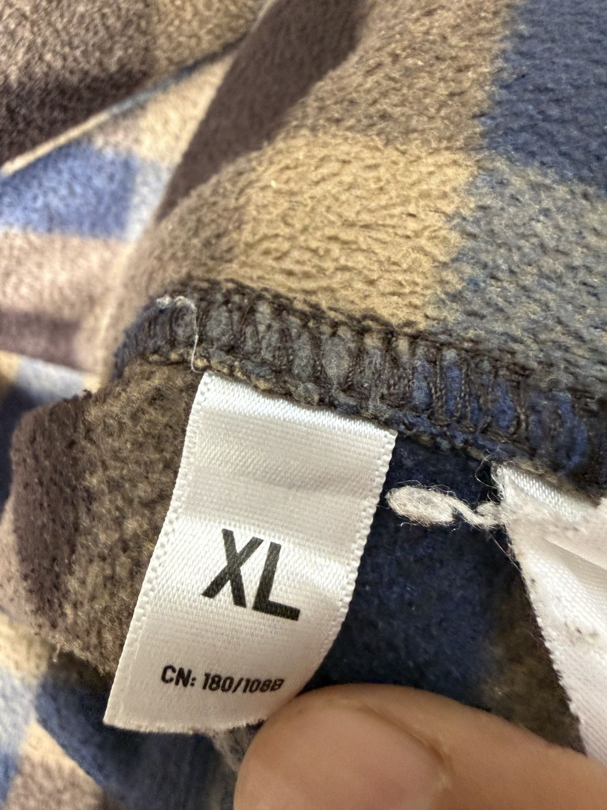 Uniqlo UNIQLO CHEKERED FLANNEL BUTTON UP SHIRT Size US L / EU 52-54 / 3 - 8 Thumbnail
