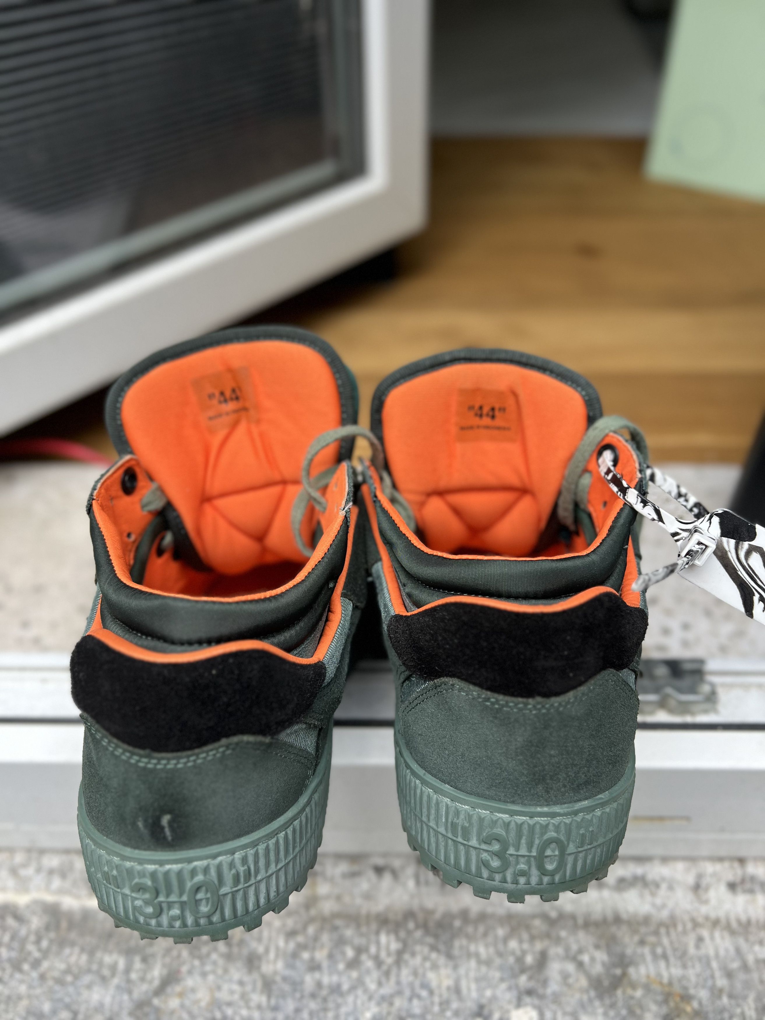 Off-White Off Court Low Dark Green Dark OFF-WHITE Size US 11 / EU 44 - 6 Thumbnail