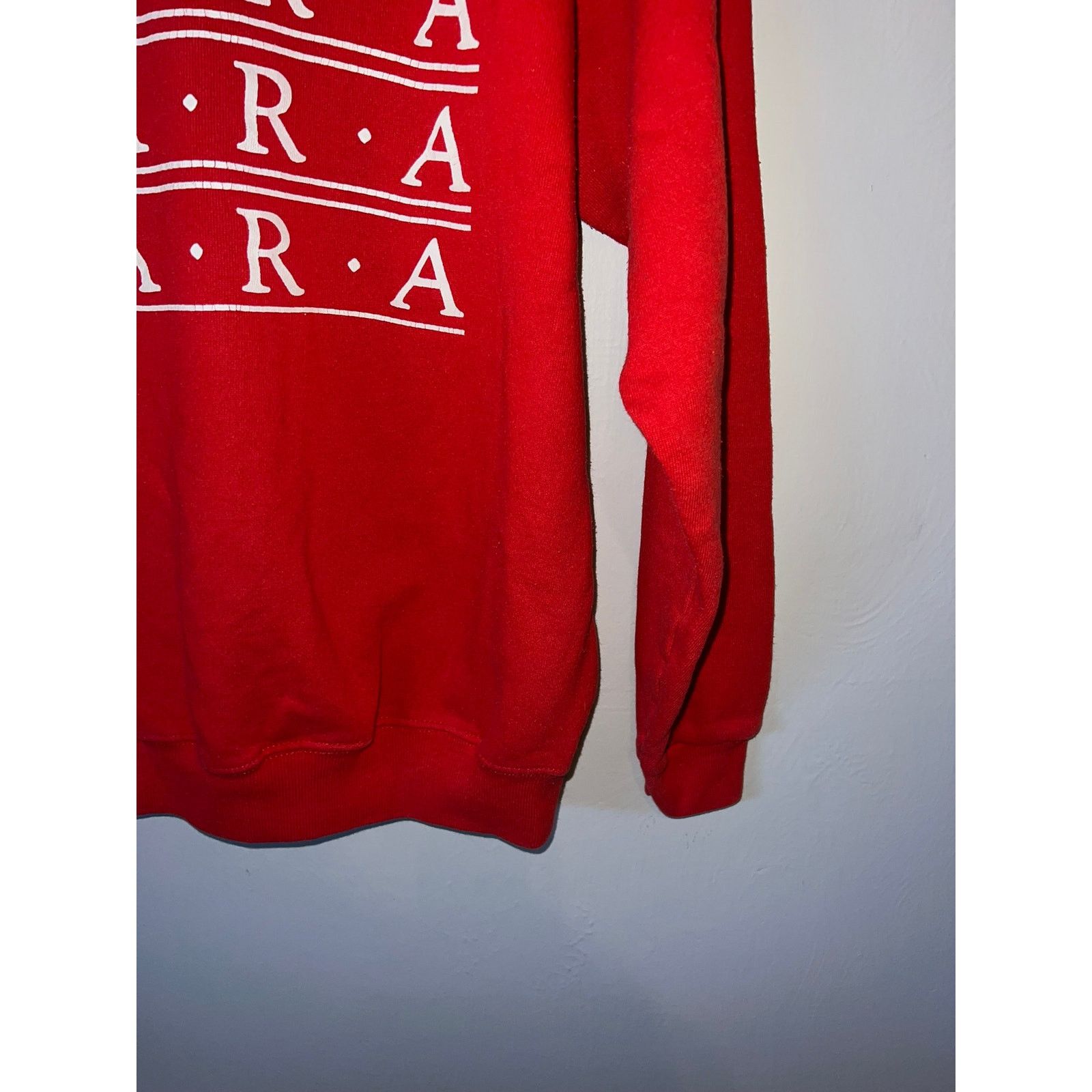 Hanes Vintage Bara Sweatshirt Red Graphic Crewneck 80s VTG Large Size US L / EU 52-54 / 3 - 5 Thumbnail