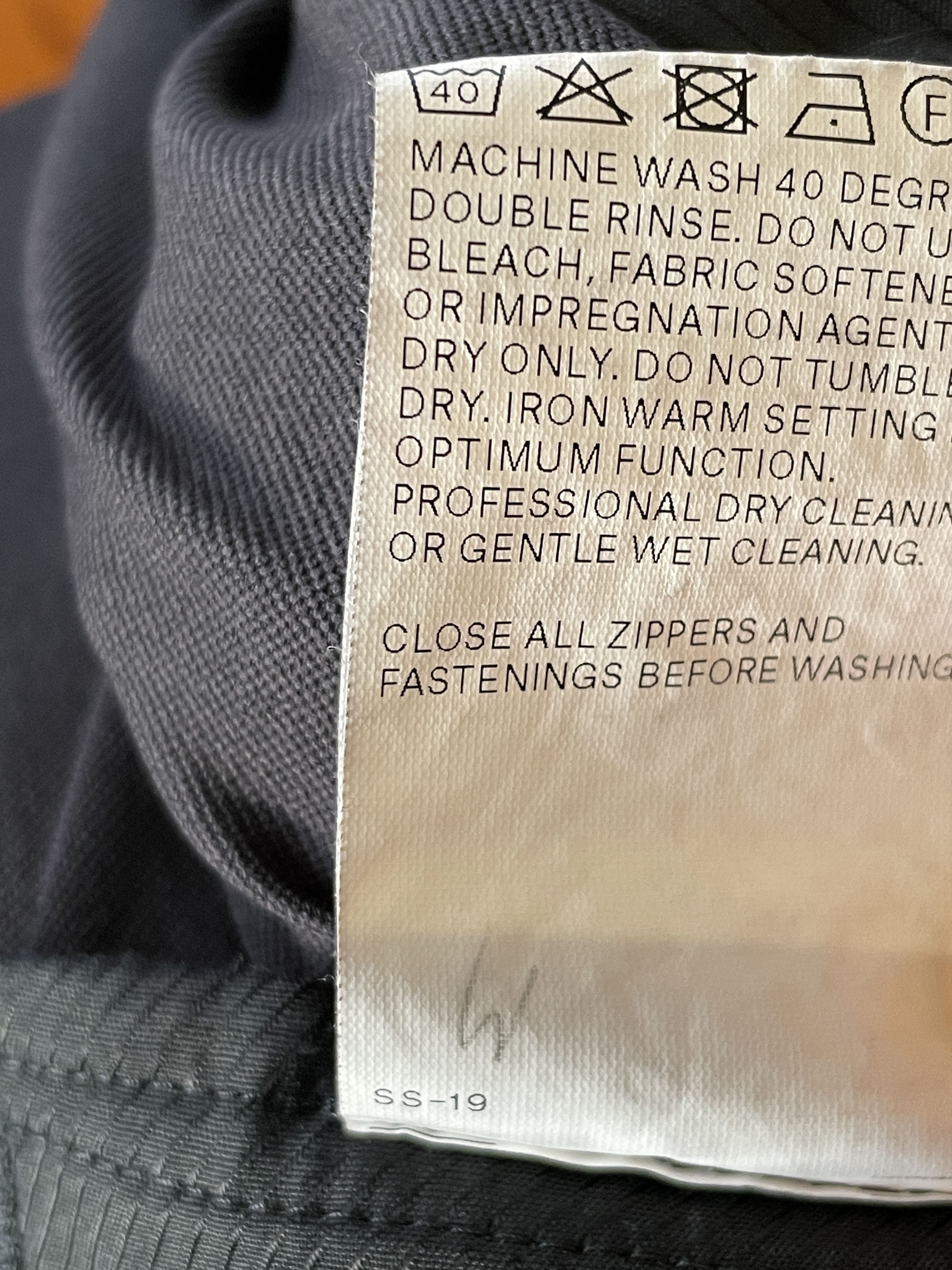 Acronym P25-DS P25 MEDIUM BLACK Size US 32 / EU 48 - 9 Thumbnail
