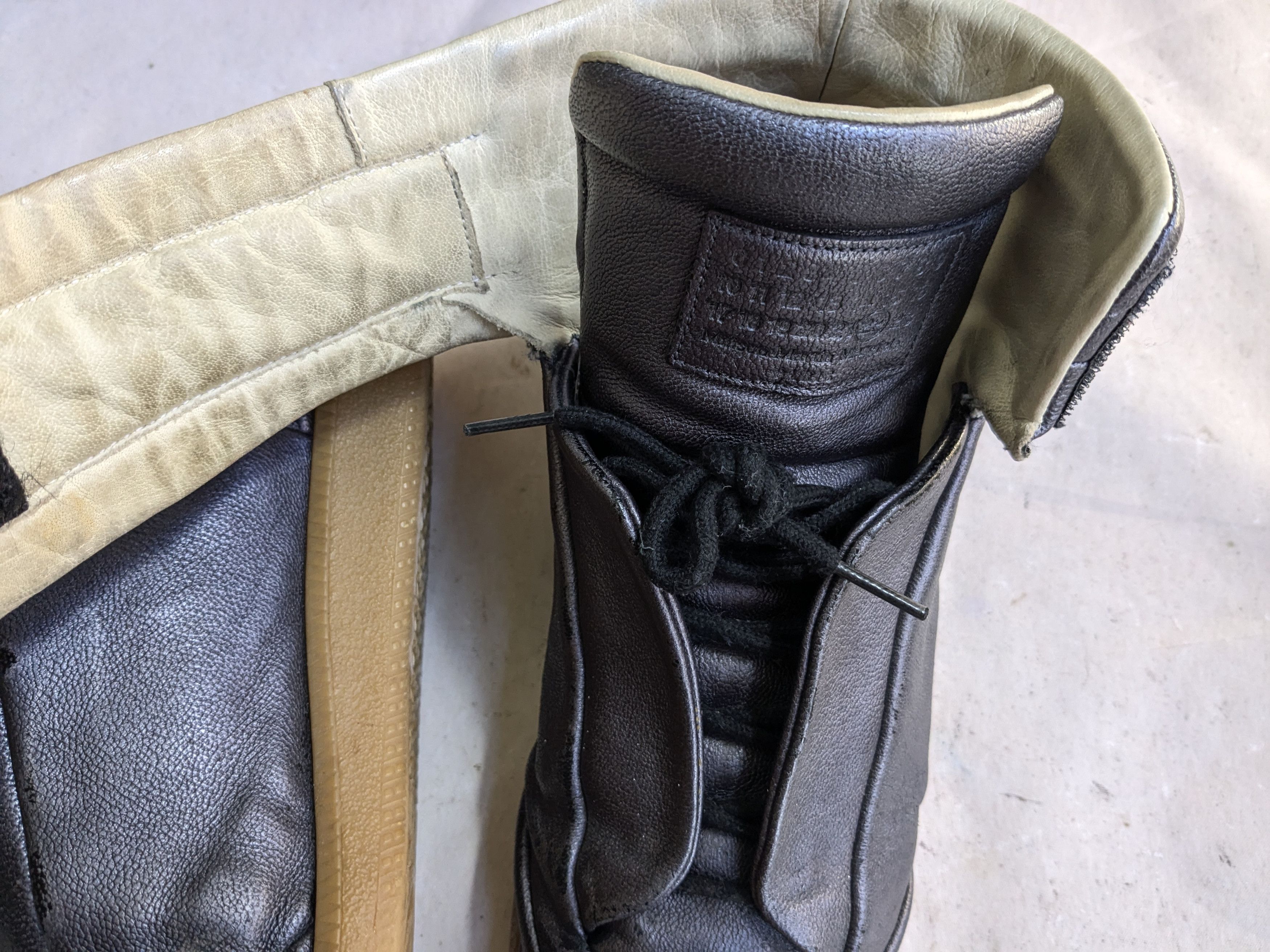 Maison Margiela Metalized Camel Leather Future High-Top Sneakers 9 42 Size US 9 / EU 42 - 14 Thumbnail