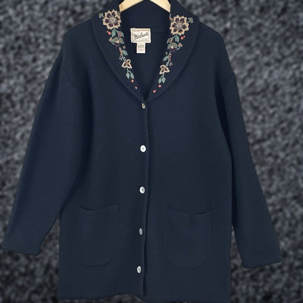 Vintage VINTAGE Woolrich Jacket Women’s M Black Wool Embroidered Floral 90s Grandma R1 Size M / US 6-8 / IT 42-44 - 1 Thumbnail