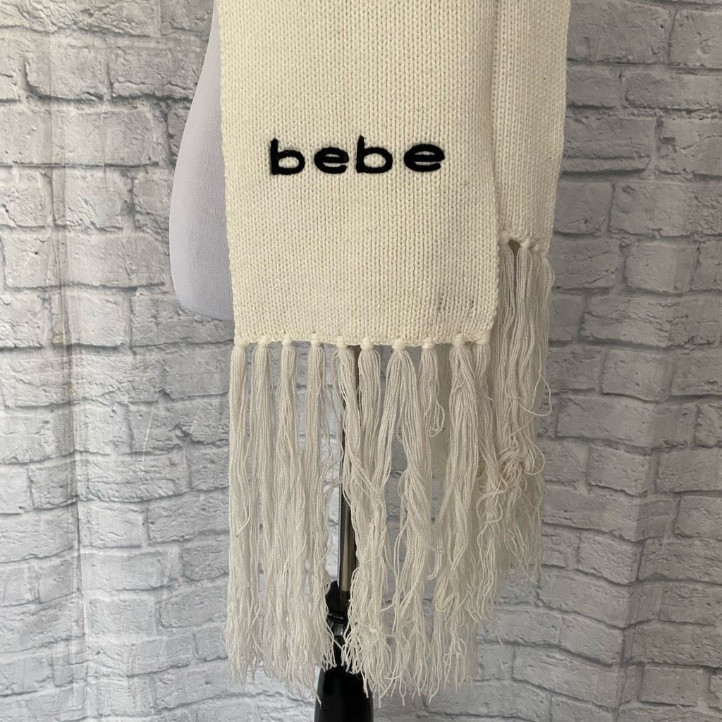 Bebe Bebe women OS Winter beanie and scarf white w/black writing Size ONE SIZE - 5 Thumbnail