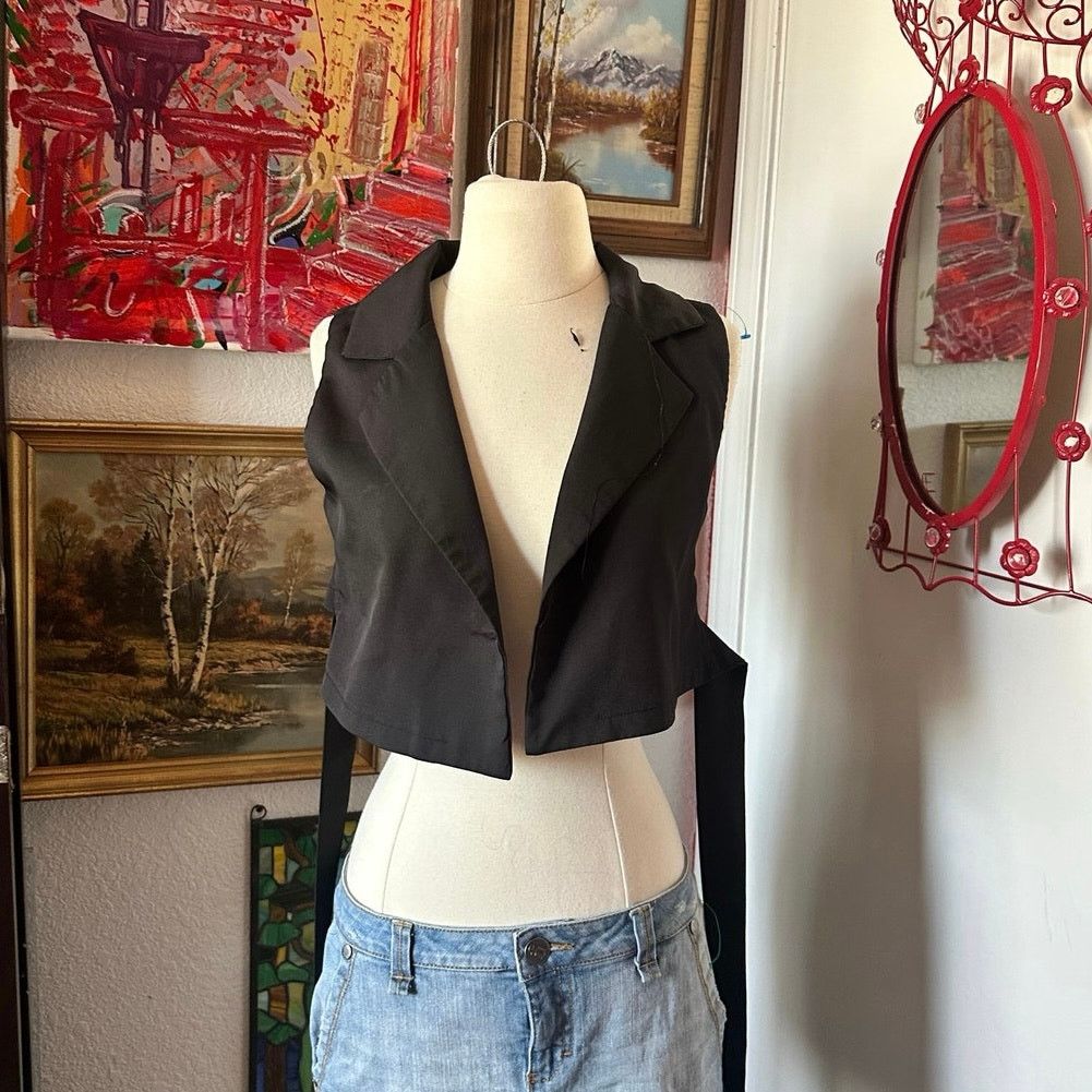 Other japanese brand black vest cropped tank top Size S / US 4 / IT 40 - 1 Thumbnail