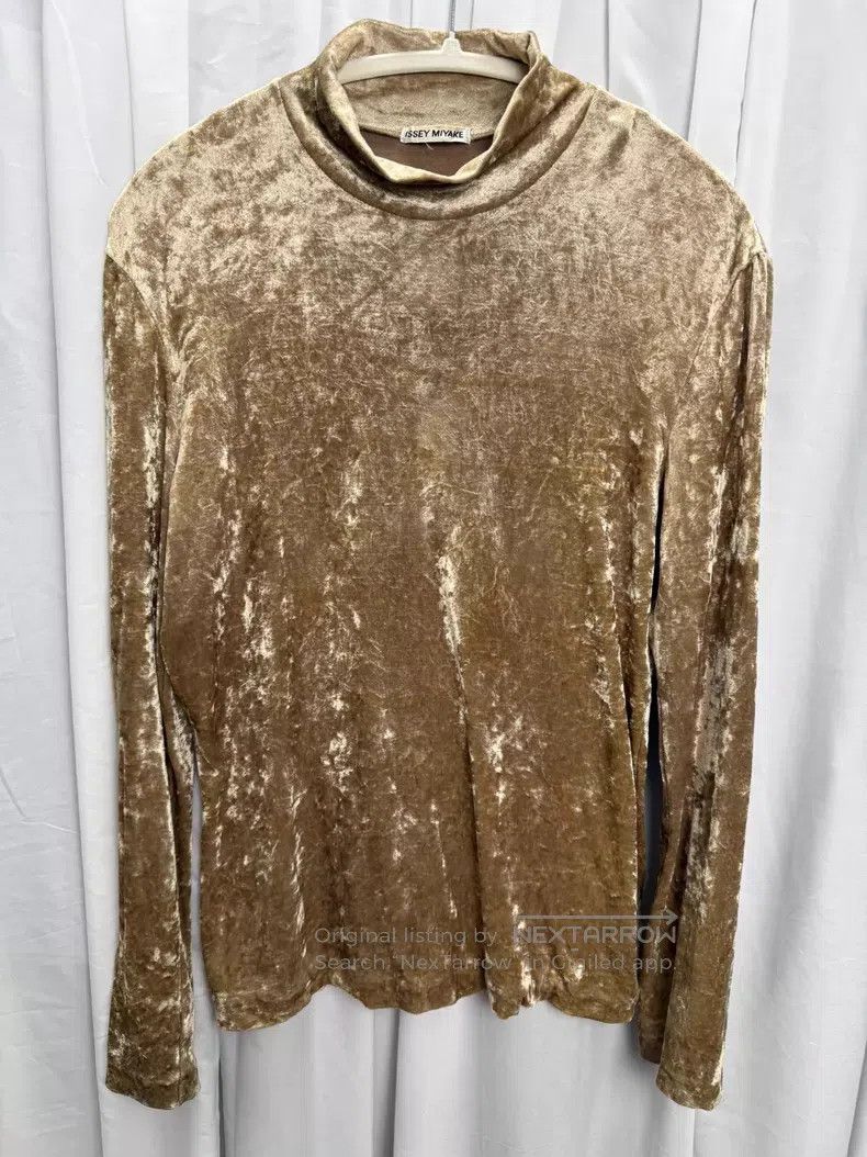 Issey Miyake Issey Miyake Champagne velvet burnout blouse with textured Size M / US 6-8 / IT 42-44 - 1 Thumbnail