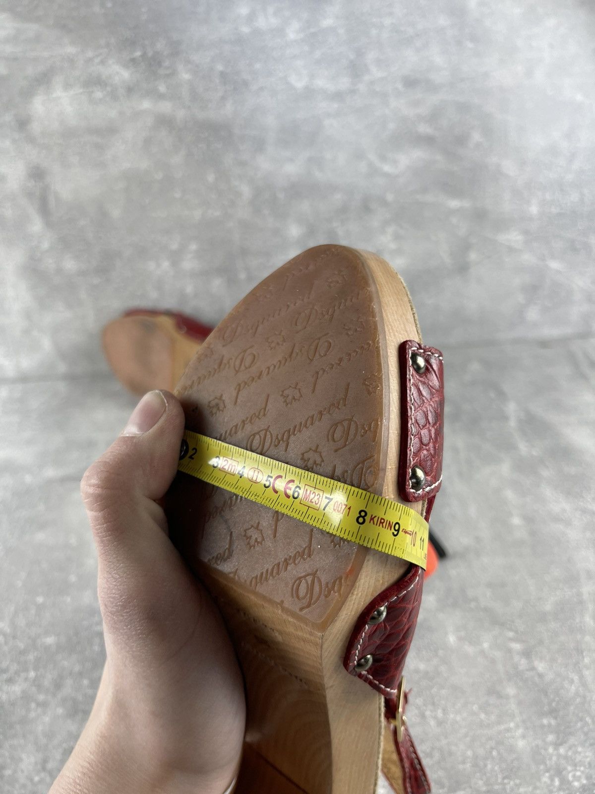 Dsquared2 Vintage Dsquared Archives Red Wood Platform Slingback Heels Size US 9 / IT 39 - 12 Thumbnail