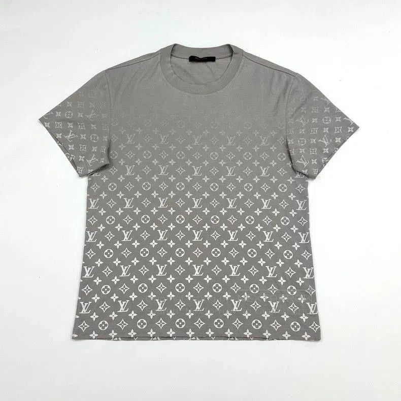 Louis Vuitton Louis Vuitton Gradient Monogram Gray T. Size US S / EU 44-46 / 1 - 1 Thumbnail