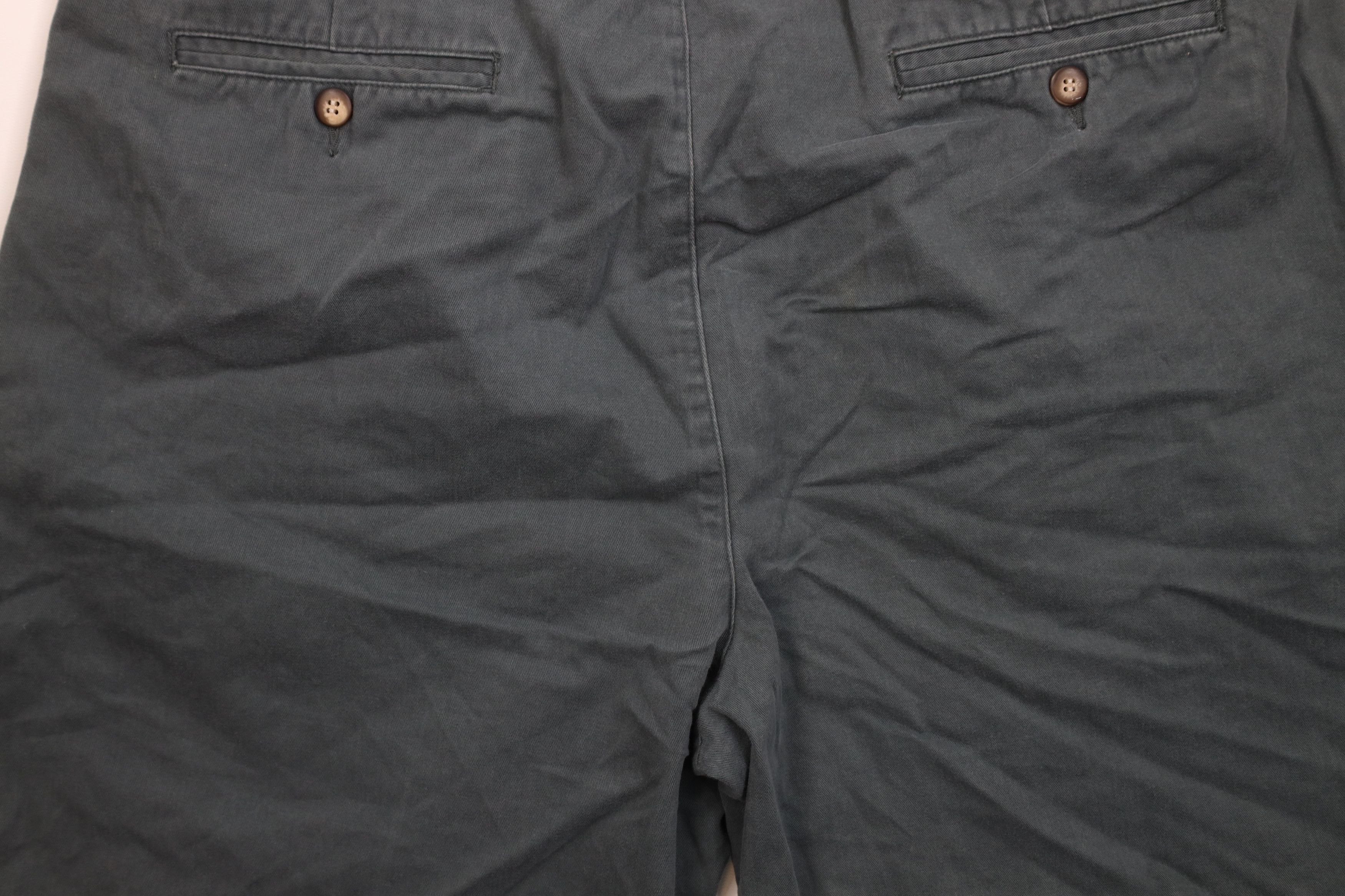 Givenchy Vintage 90s Givenchy Pleated Above Knee Chino Shorts Green Size US 38 / EU 54 - 9 Thumbnail