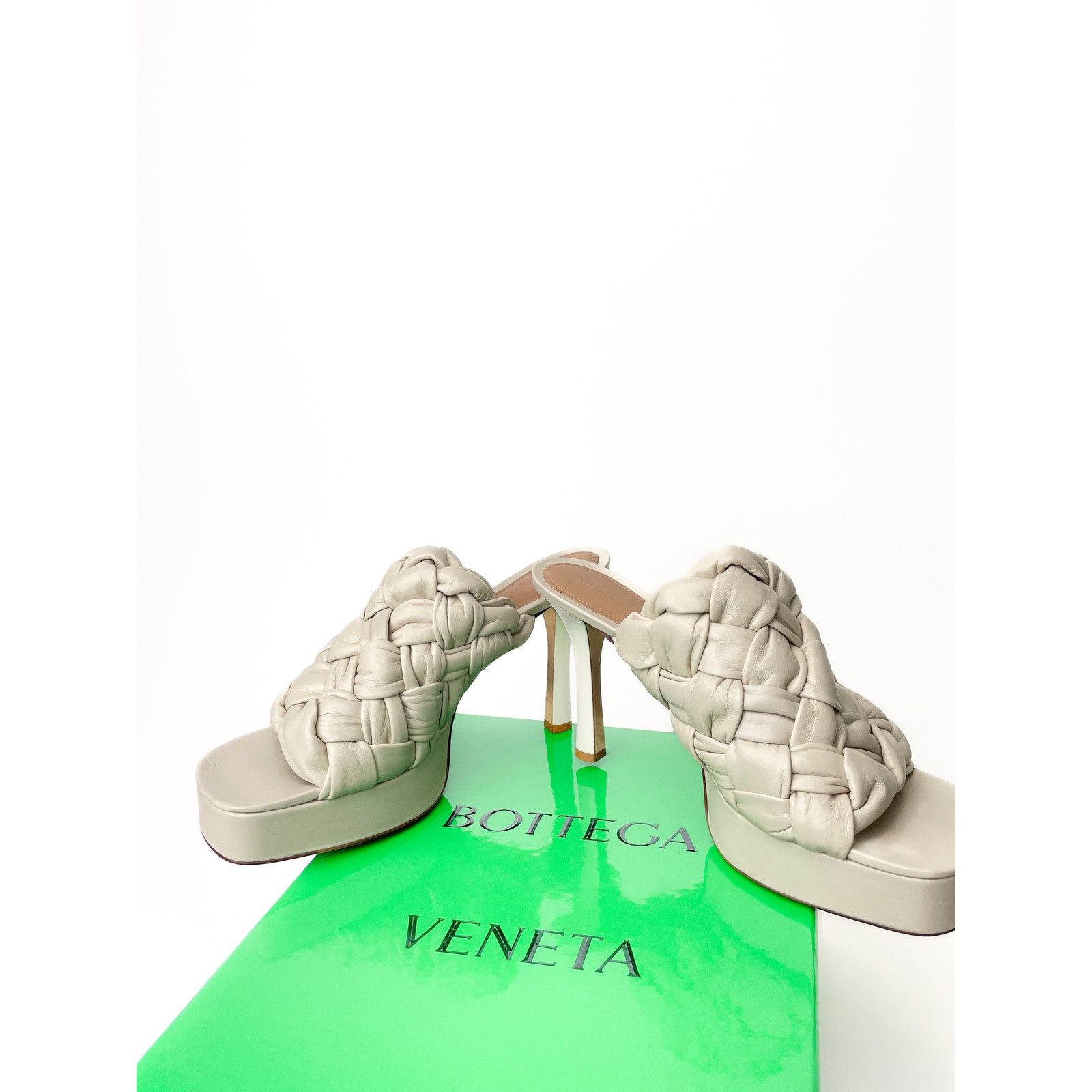 Bottega Veneta The Board Sandals - Leather Woven Mules Size US 8 / IT 38 - 8 Thumbnail