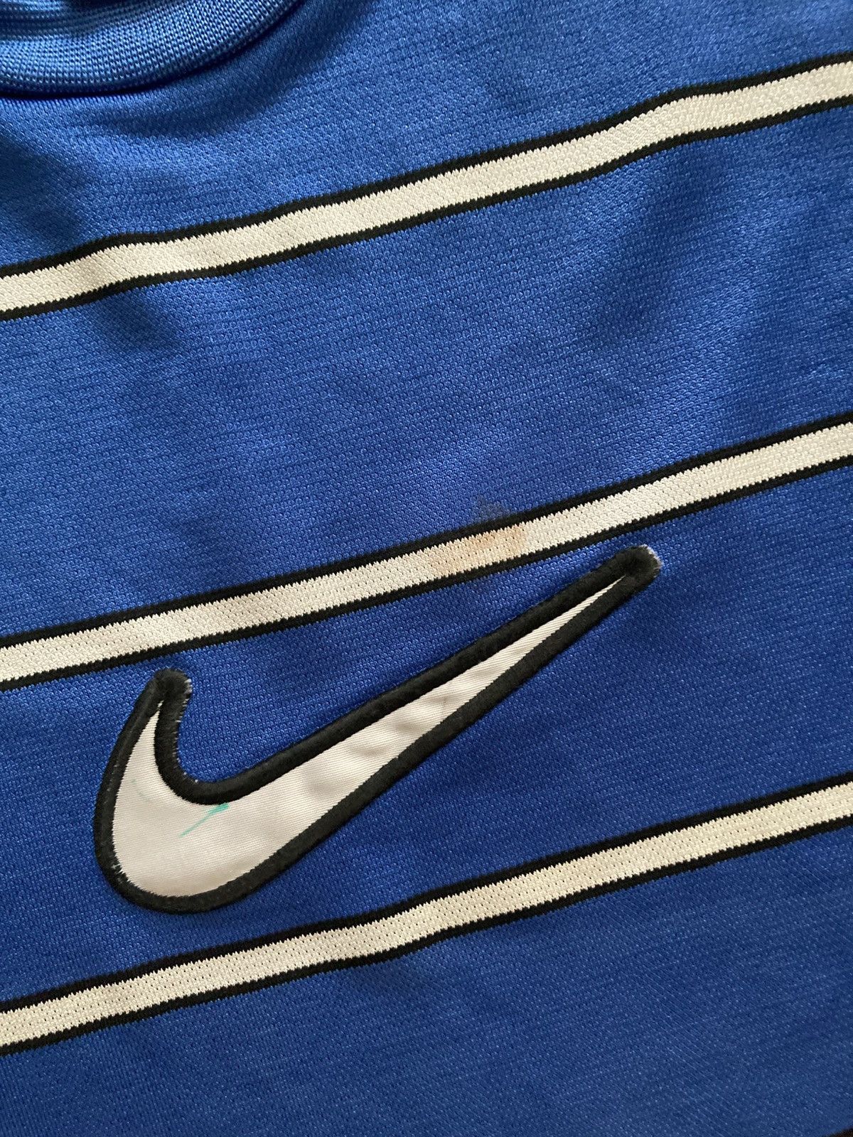 Nike Vintage nike striped central swoosh logo tee y2k drip opium Size US S / EU 44-46 / 1 - 7 Thumbnail