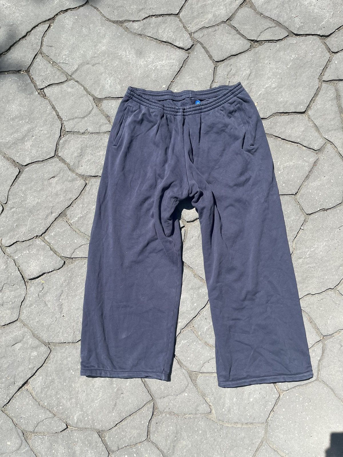 Yeezy Yeezy oversized baggy sweat pants Size US 38 / EU 54 - 1 Thumbnail