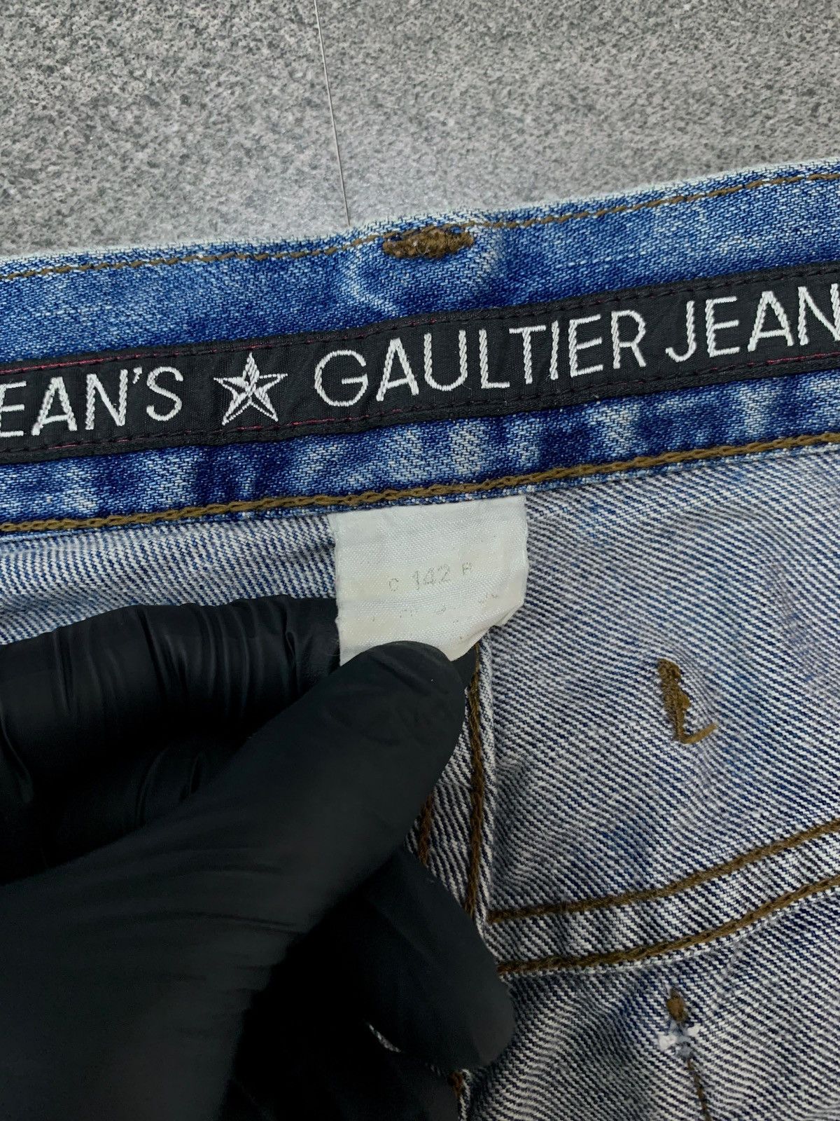 Jean Paul Gaultier 90s Denim Jeans with Raw Hem Size US 30 / EU 46 - 10 Thumbnail