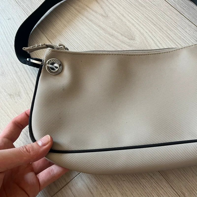 Lacoste Vintage Lacoste Beige Handbag Size ONE SIZE - 3 Thumbnail