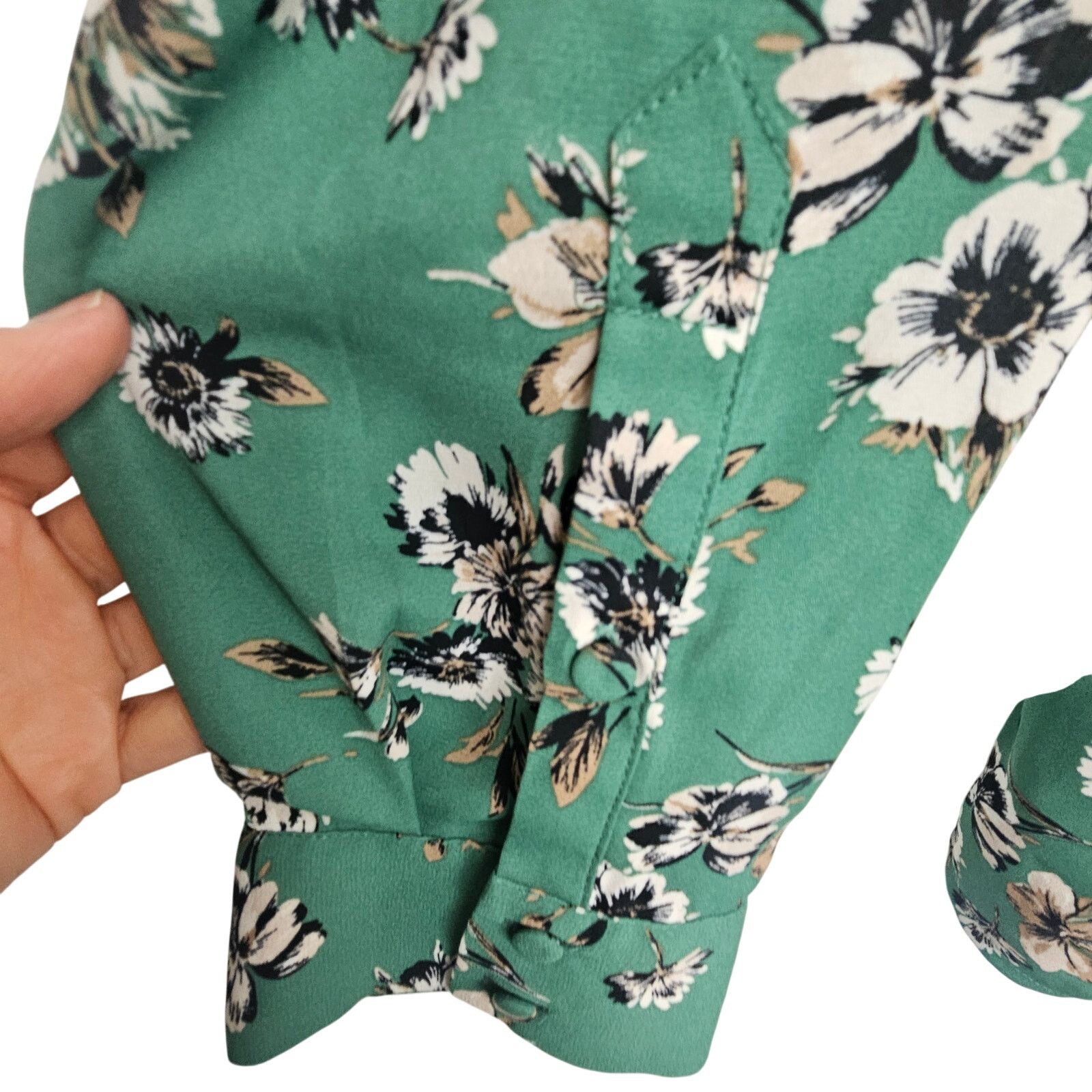 Corridor Torrid Madison Georgette Green Floral Blouse Plus Size 3X Size 3XL / US 20-22 - 4 Thumbnail