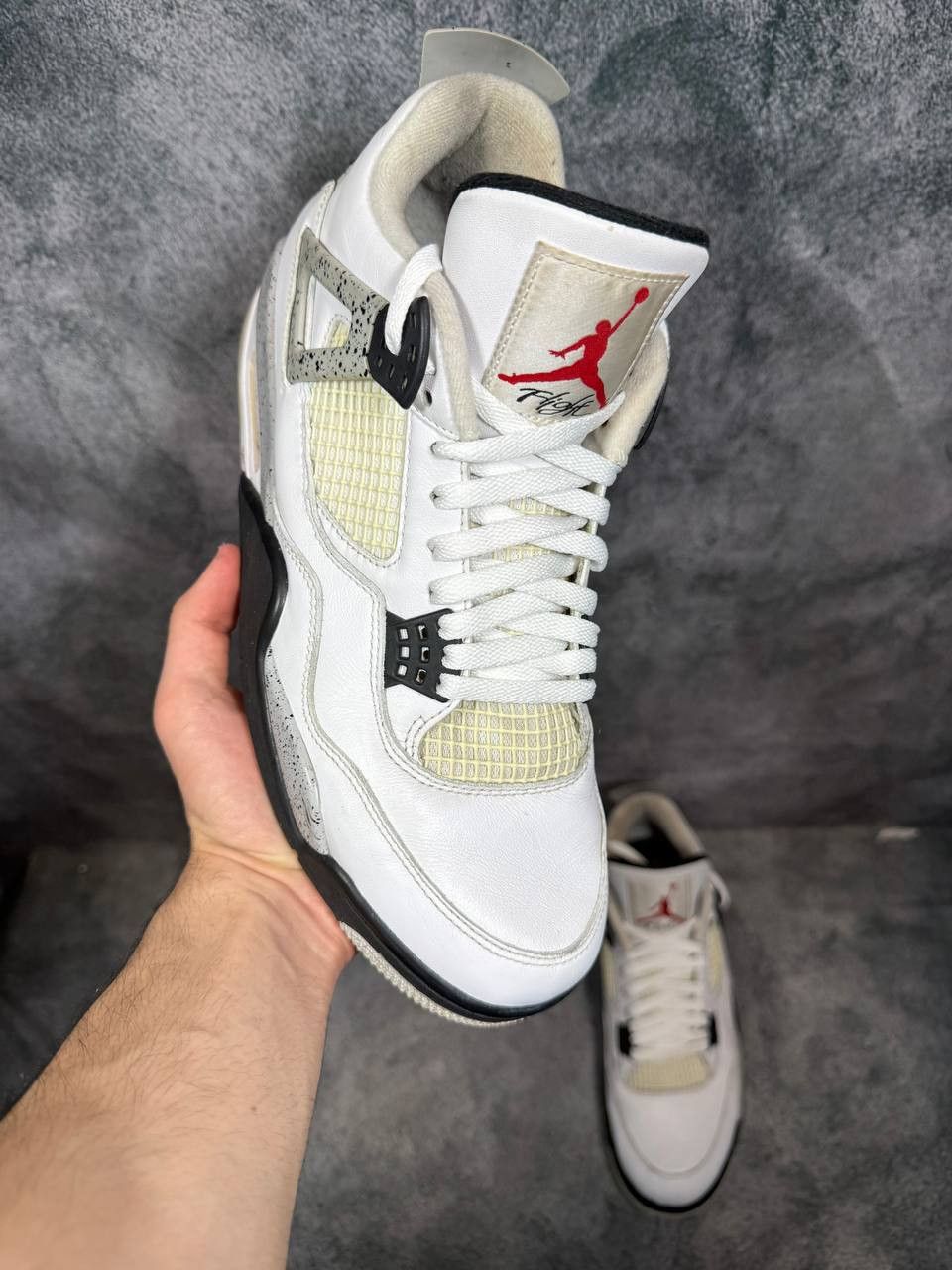Jordan Brand Size 11 | Jordan 4 White Cement No Box | Pre-Owned Size US 11 / EU 44 - 1 Thumbnail