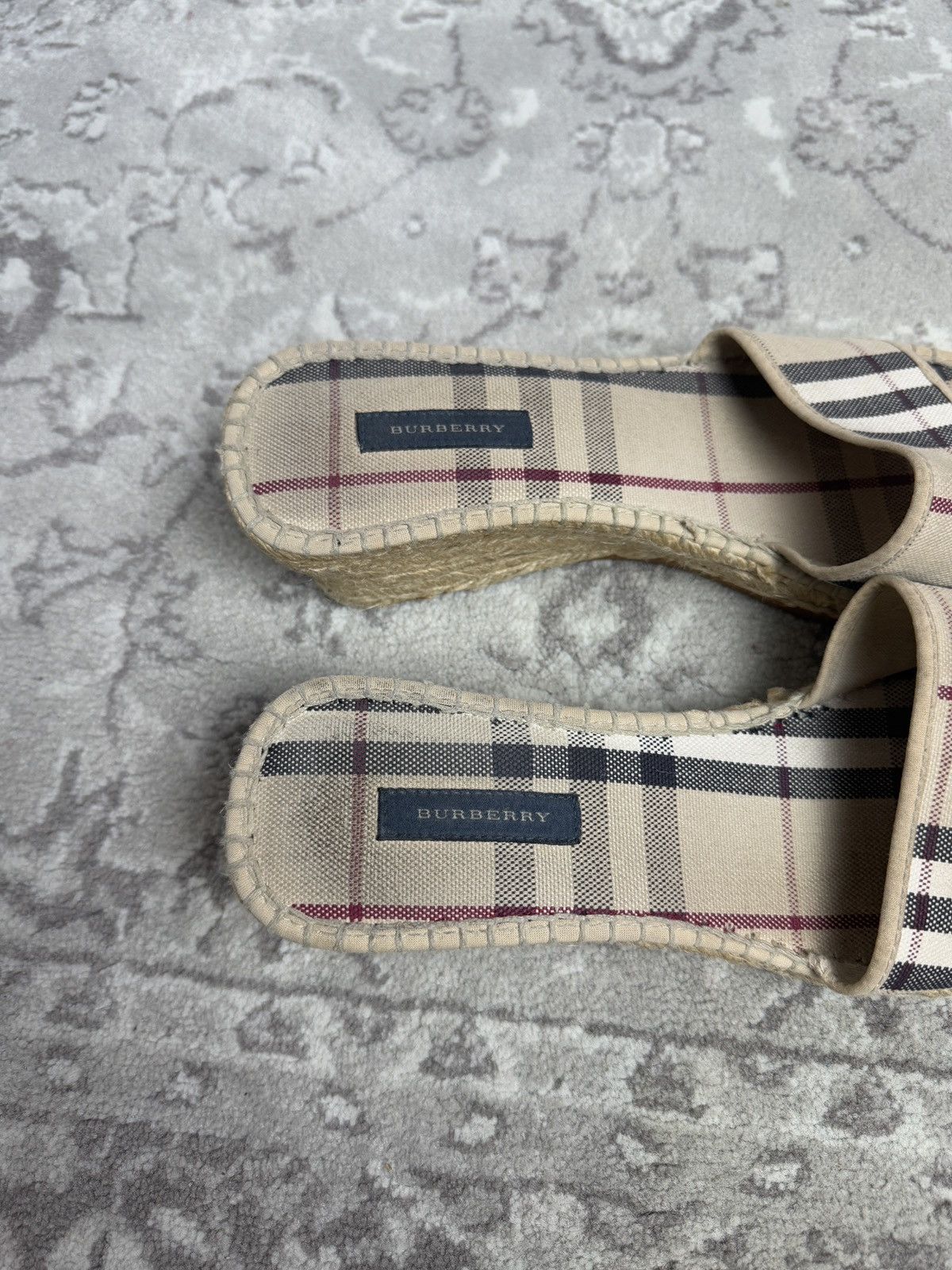 Burberry × Designer × Vintage Vintage y2k Burberry nova check slippers mules US10 designer Size US 10 / IT 40 - 5 Thumbnail