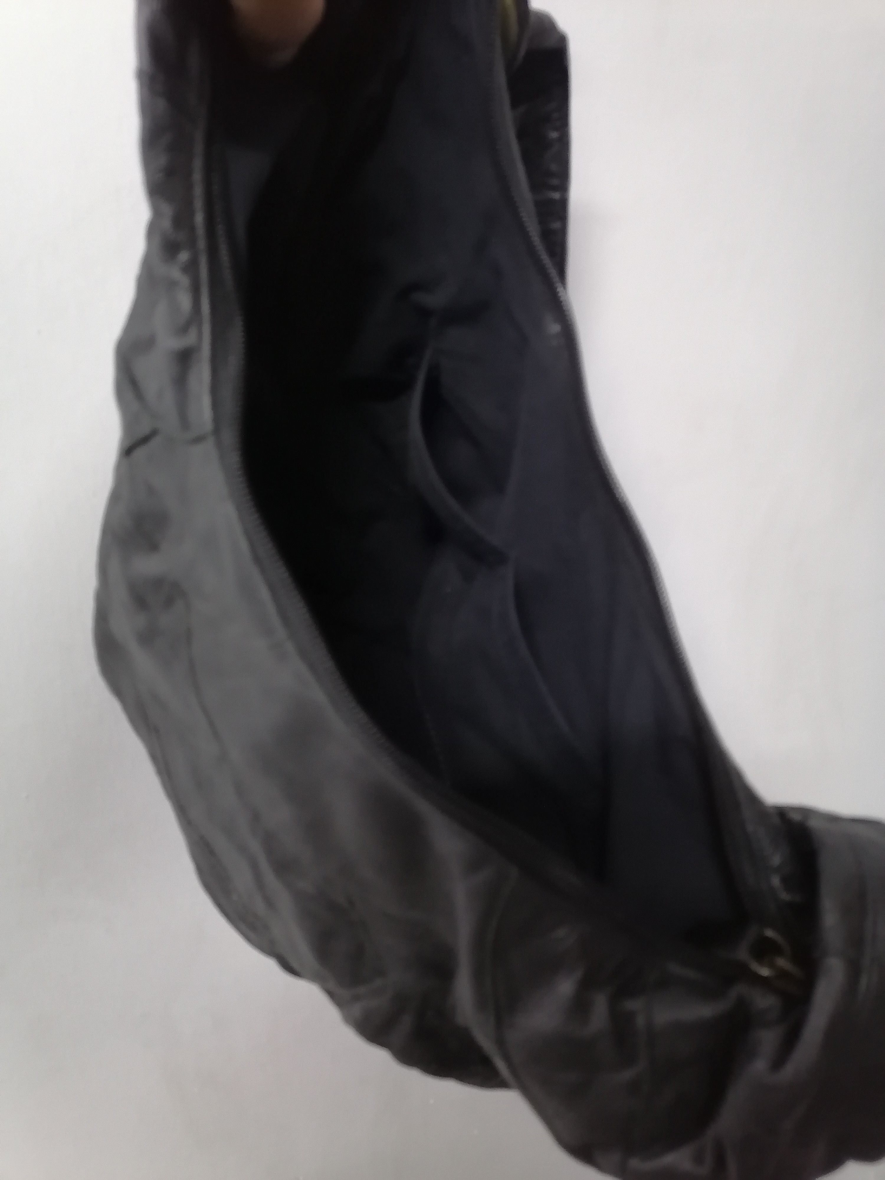 Japanese Brand × Vintage Vintage Leather Craft Black Crossbody Bag Size ONE SIZE - 6 Thumbnail