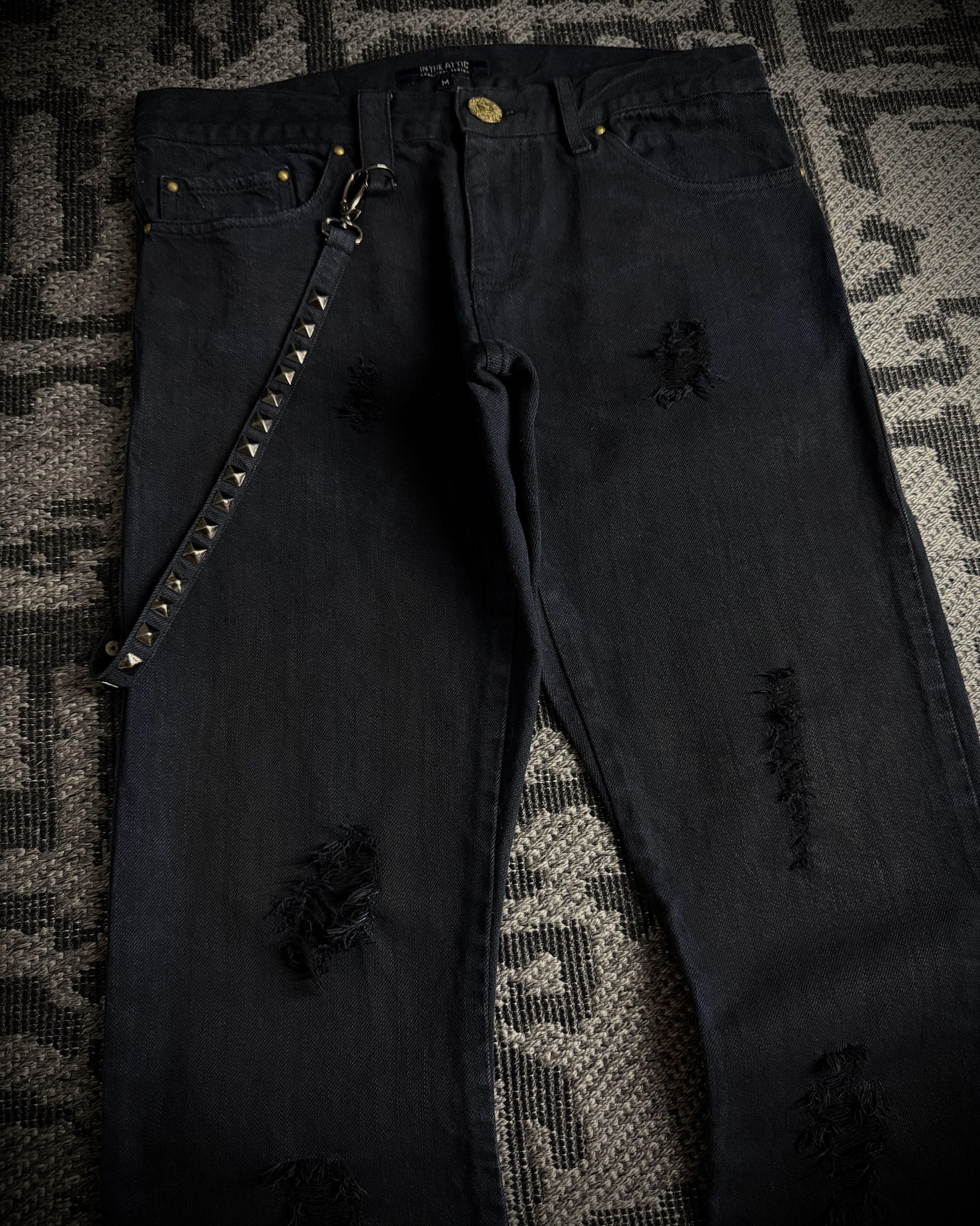 In The Attic In The Attic Rock Studded Strap Distressed Flare Denim Size US 31 - 2 Thumbnail