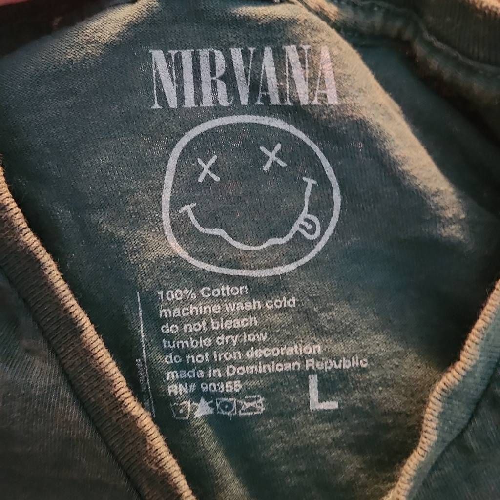 Nirvana Nirvana Unisex Size Large Green Yellow Pink Smiley Face Shor Size L / US 10 / IT 46 - 6 Thumbnail