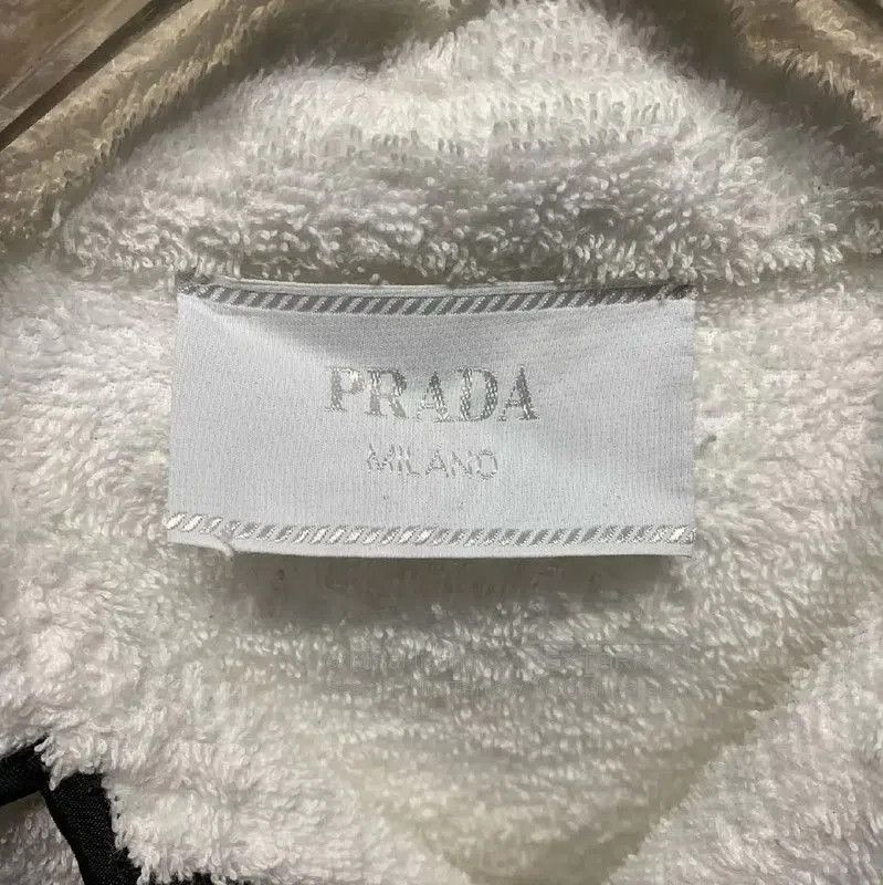 Prada Prada Men's White Cotton T-Shirt. Size US L / EU 52-54 / 3 - 3 Thumbnail