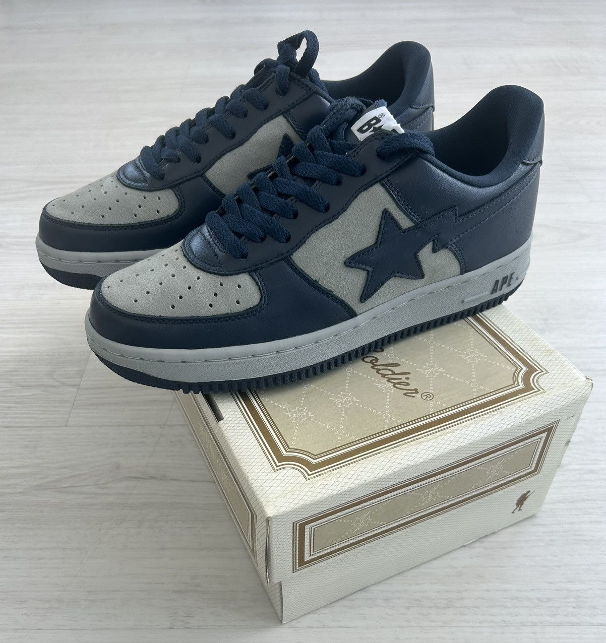 VERY RARE OG 2004 A BATHING APE NAVY BAPESTA