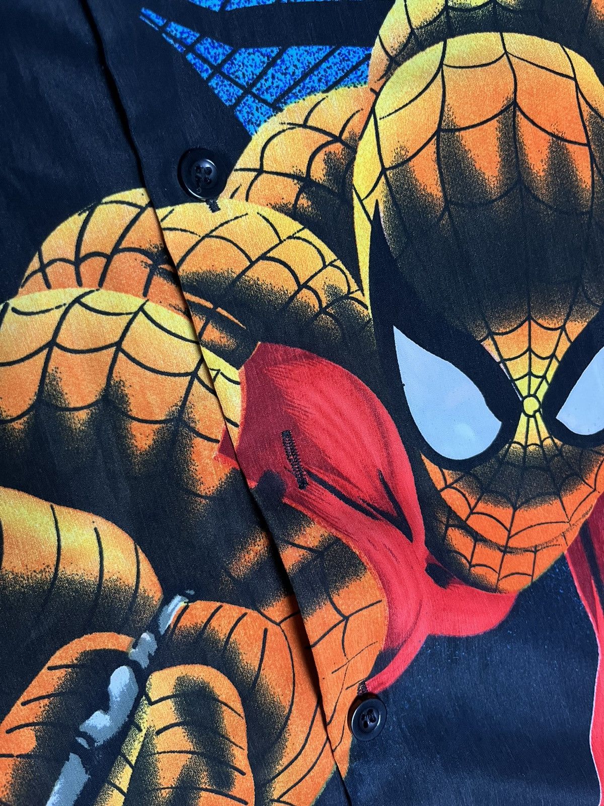 DC Comics × Marvel Comics × Vintage Vintage 00s Spider Man All Over Print Web Shirt Size US L / EU 52-54 / 3 - 6 Thumbnail