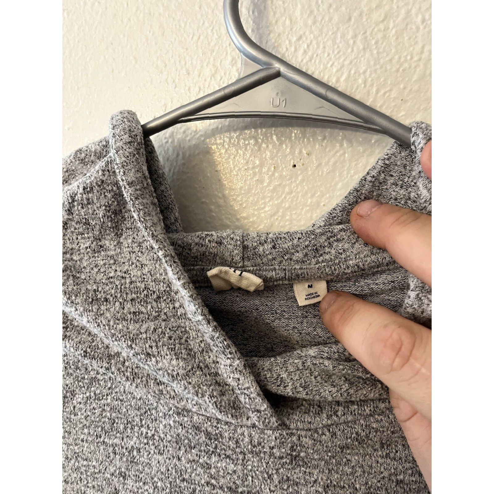 Gap Gap Hoodie Women Gray Polyester Blend Knit Long Sleeve Medium Pullover Pockets Activewear Regular Size M Size M / US 6-8 / IT 42-44 - 3 Thumbnail