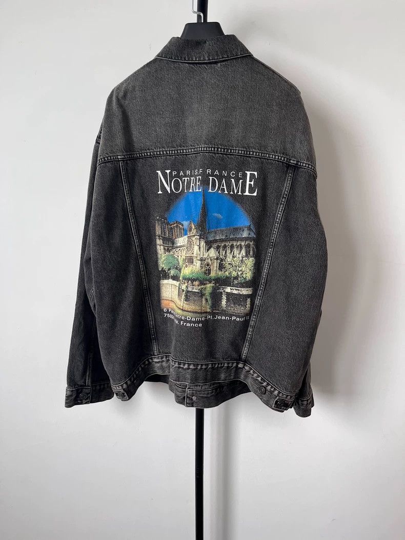 Balenciaga Balenciaga size 34 Loose denim jacket with architectural l Size XS / US 0-2 / IT 36-38 - 1 Thumbnail