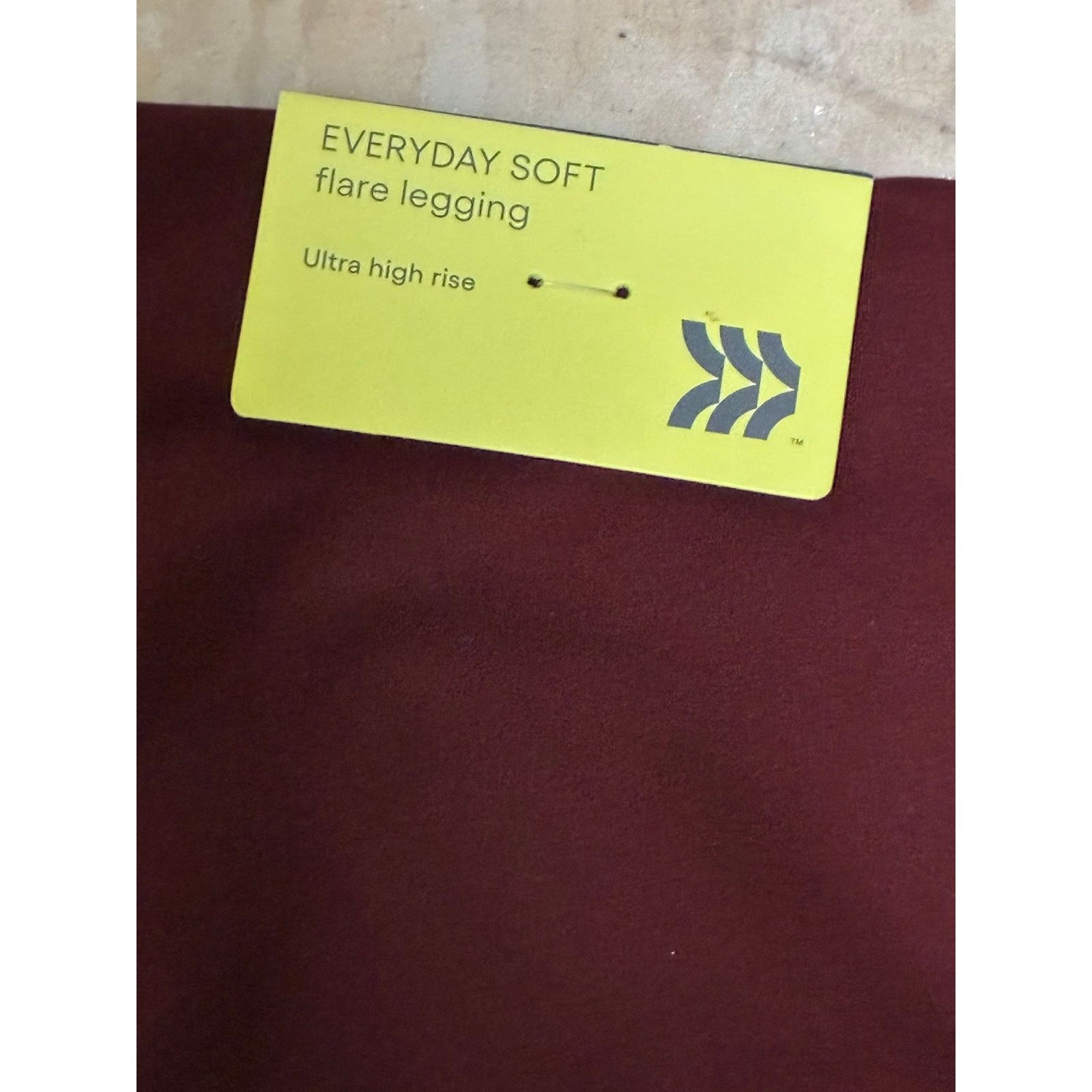 The Unbranded Brand All In Motion Women’s burgundy Flare Legging Size Large Size 34" / US 12 / IT 48 - 4 Thumbnail