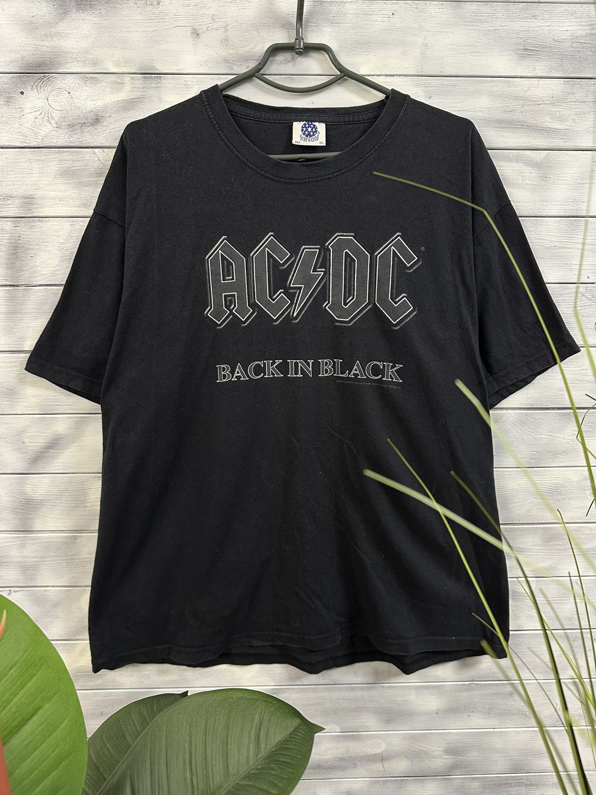 AC/DC Rare Vintage T-Shirt AC/DC 2004 Back In Black. Size US XL / EU 56 / 4 - 1 Thumbnail