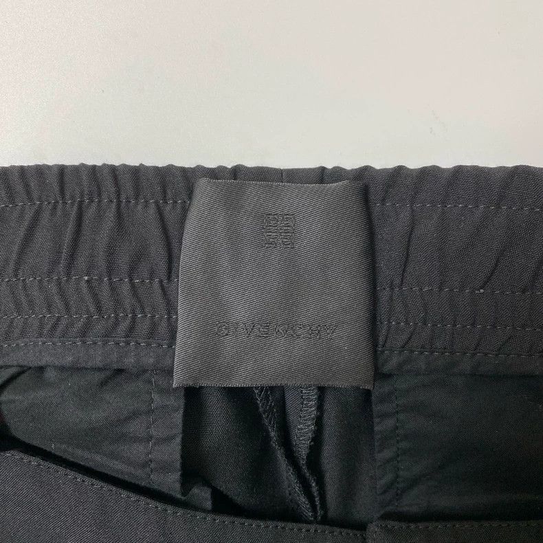 Givenchy Givenchy Size 48Black Wool Cargo Pants 2506-Nextarrow Size US 40 / EU 56 - 5 Thumbnail