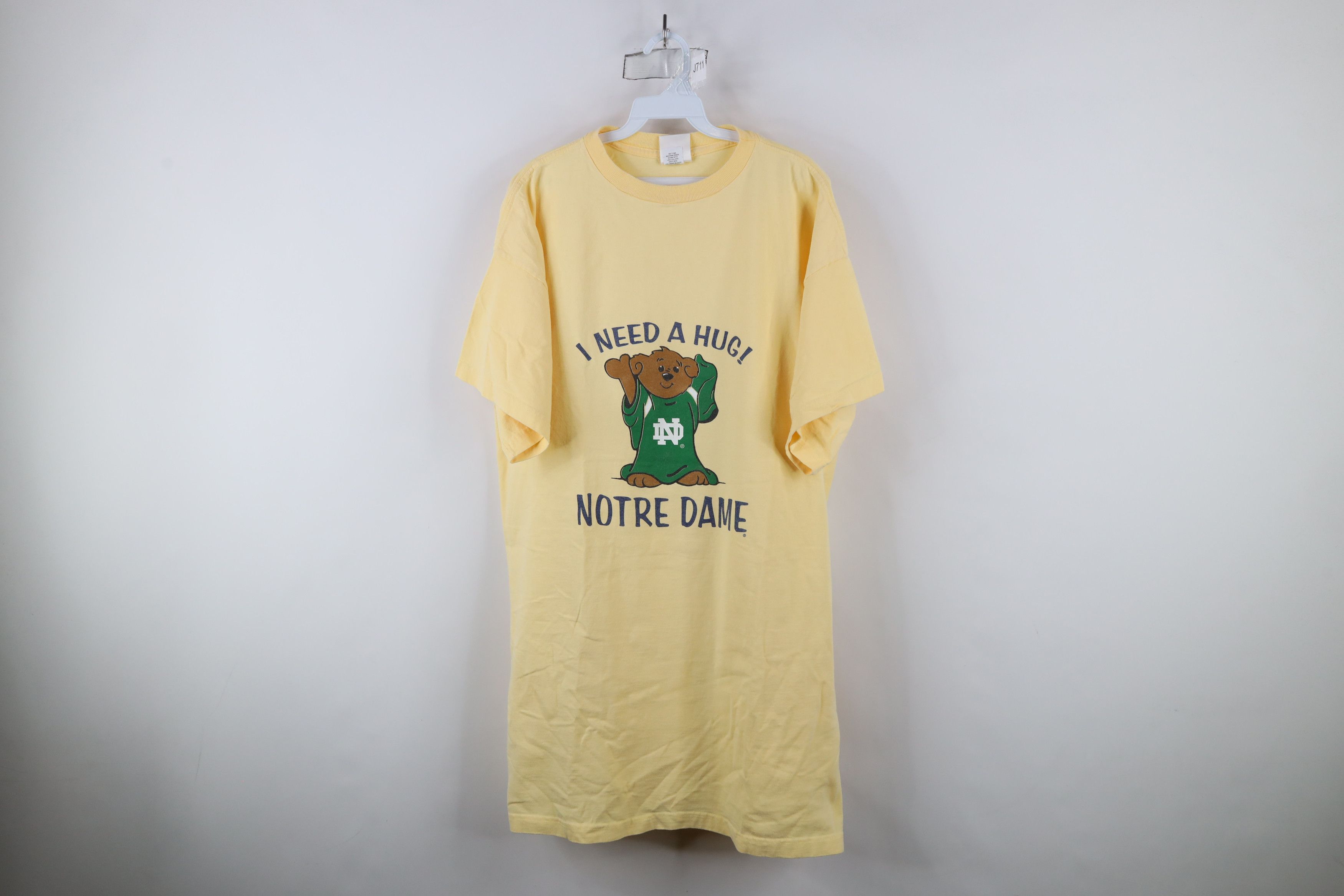 Vintage Vintage 90s Dame University I Need A Hug Sleep T-Shirt USA Size ONE SIZE - 1 Thumbnail