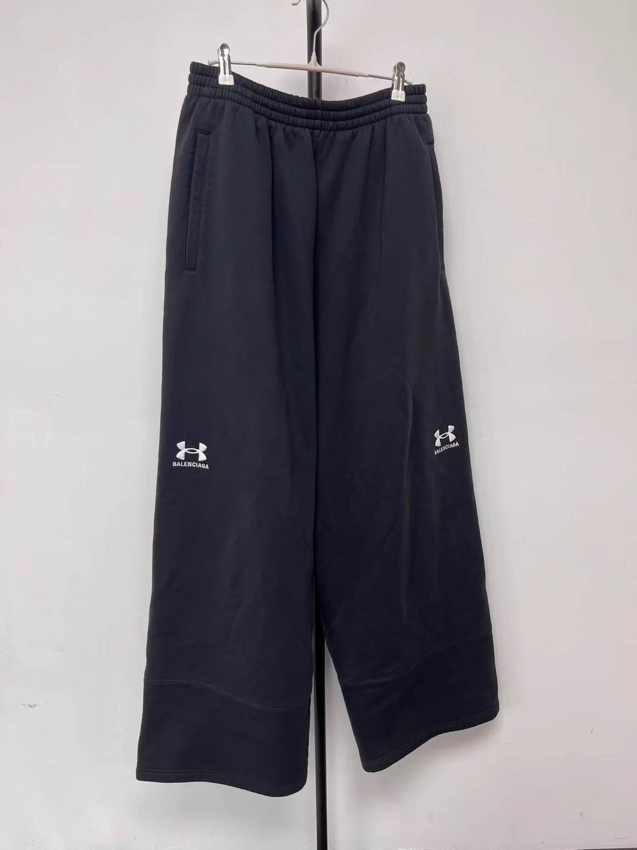 Balenciaga Balenciaga x Under Armour logo print pocket knpants Size 26" / US 2 / IT 38 - 1 Thumbnail