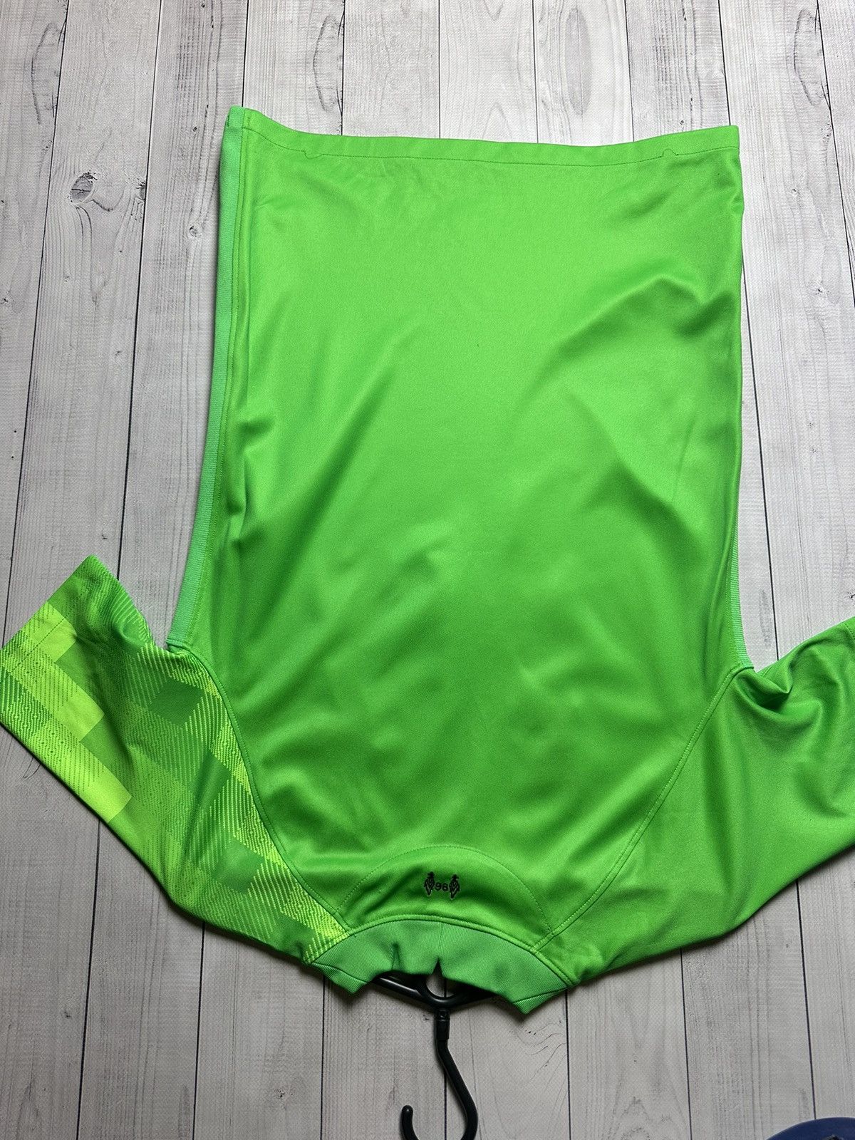 Nike × Vintage Vintage Nike Liverpool green soccer jersey size Xs rare Size US XS / EU 42 / 0 - 7 Thumbnail