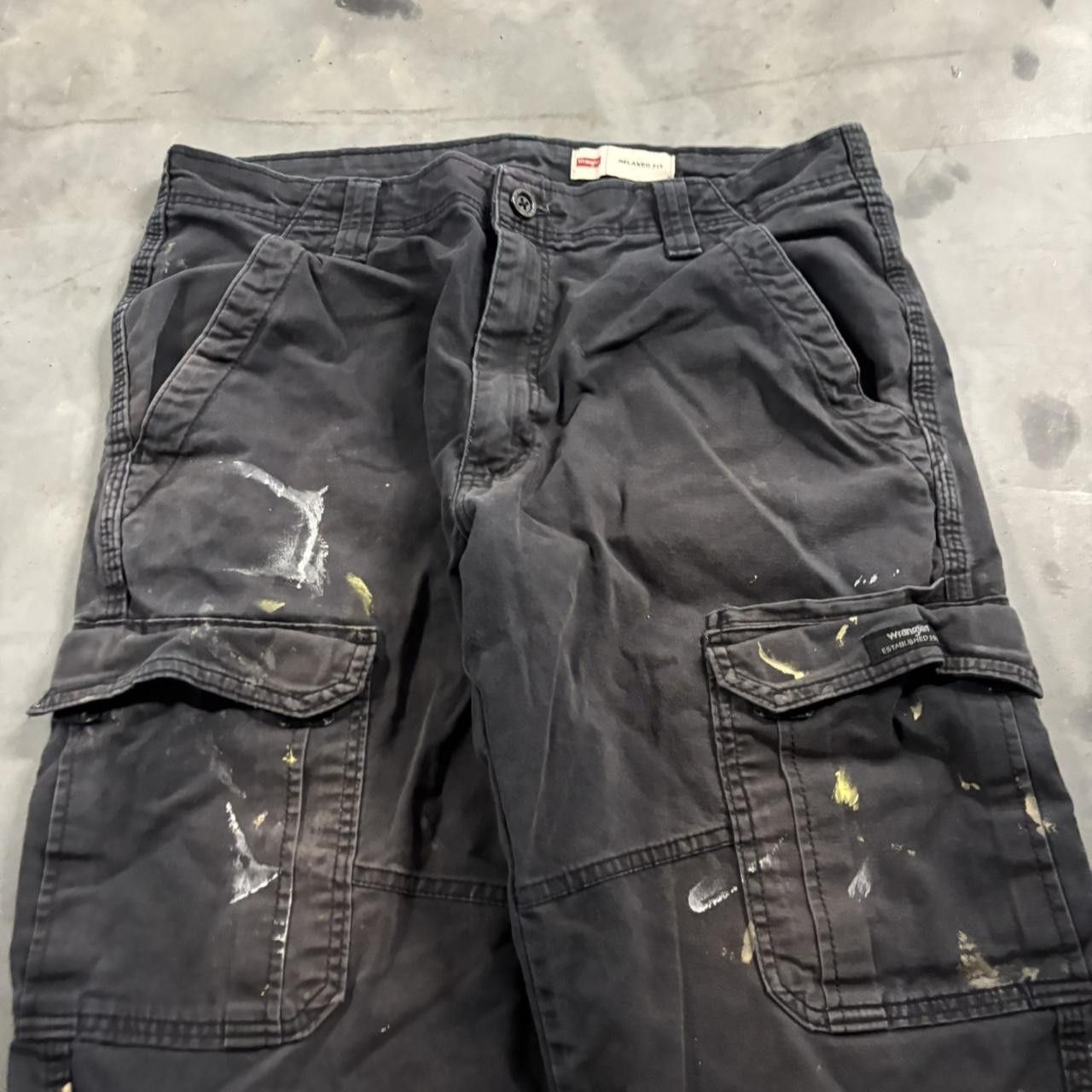 Vintage Crazy Vintage Y2K/2000s Grunge Black Streetwear Paint Splatter Cargo Pants! 32x32 Size US 32 / EU 48 - 5 Thumbnail