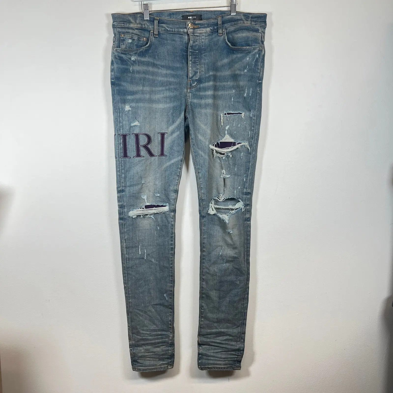 Amiri Amiri 'Purple Serif' Side Logo Light Wash Blue Jeans Size US 38 / EU 54 - 1 Preview