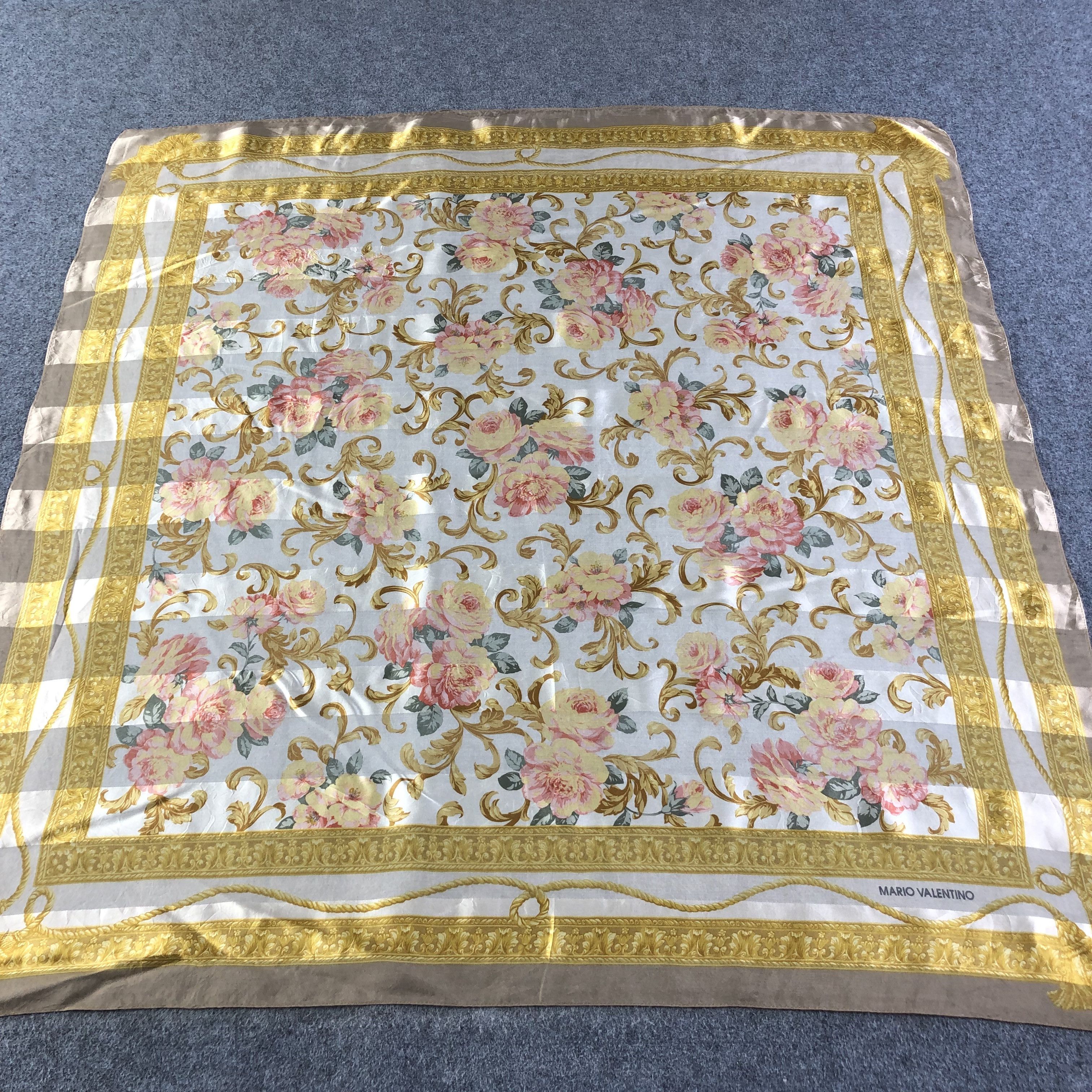 Mario Valentino Mario Valentino Luxury Silk Scarf M748 Size ONE SIZE - 1 Thumbnail