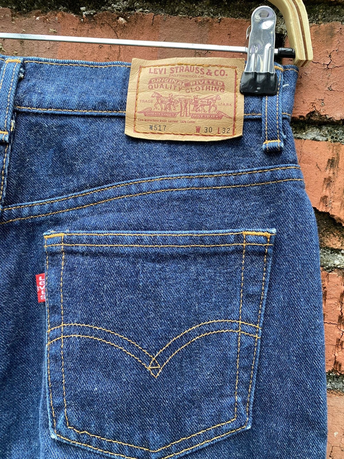 Le Grande Bleu (L.G.B.) × Levi's × Tornado Mart W28x30.5 Flare levi's 517 bootcut bellbottom made in JAPAN Size US 28 / EU 44 - 4 Thumbnail