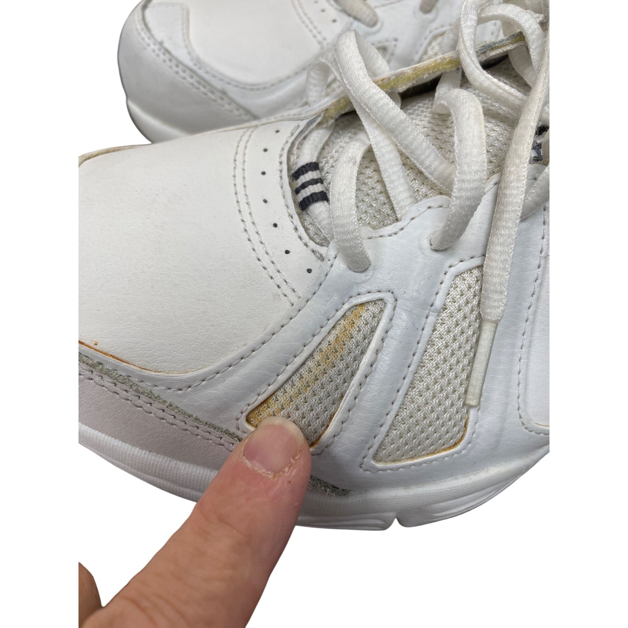 New Balance New Balance 519 Mens white gray casual walking sneakers Sz 1 Size US 11 / EU 44 - 13 Thumbnail