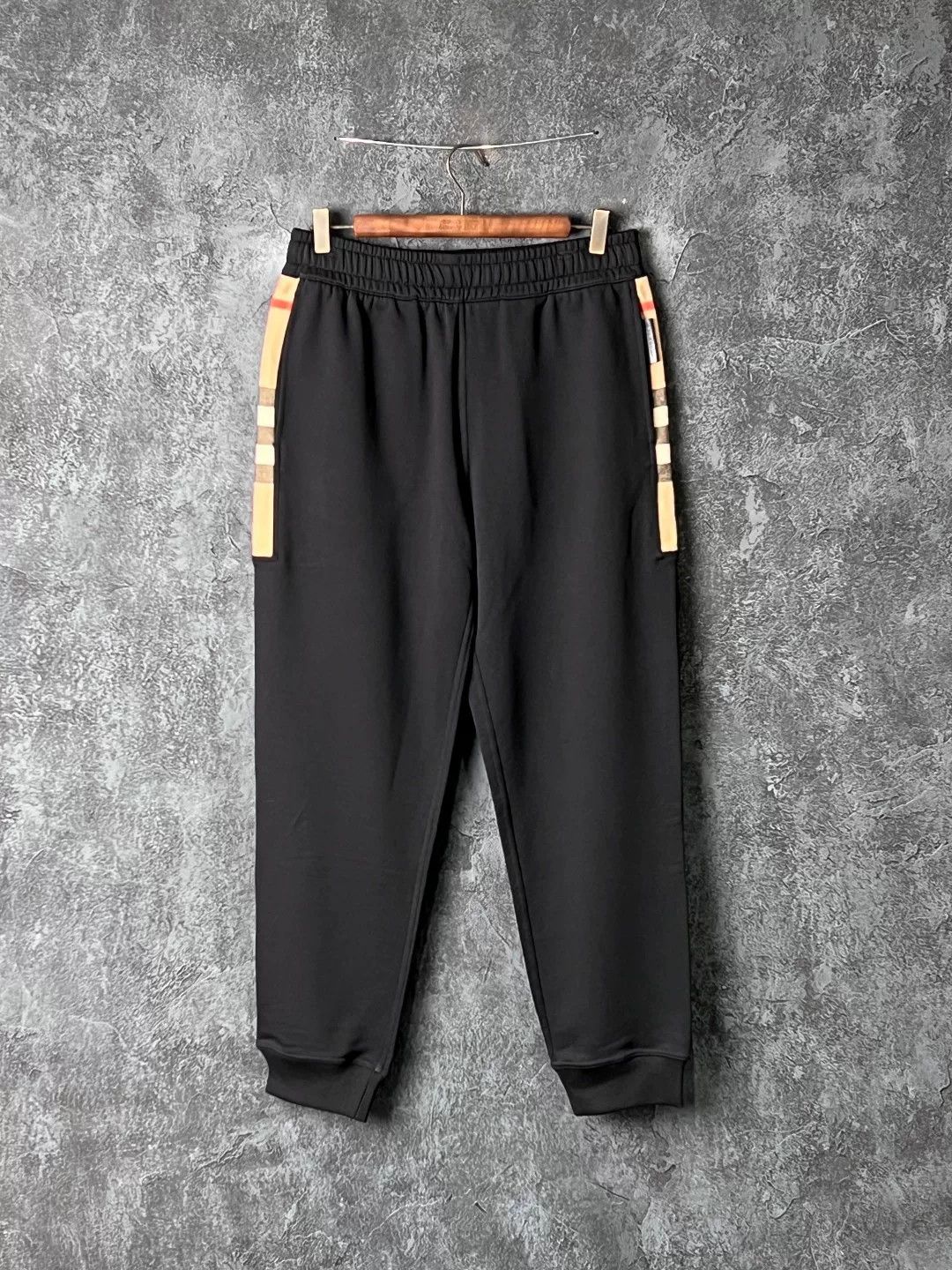 Burberry Burberry Cotton Plaid Casual Pants 34 Men Size US 34 / EU 50 - 1 Thumbnail