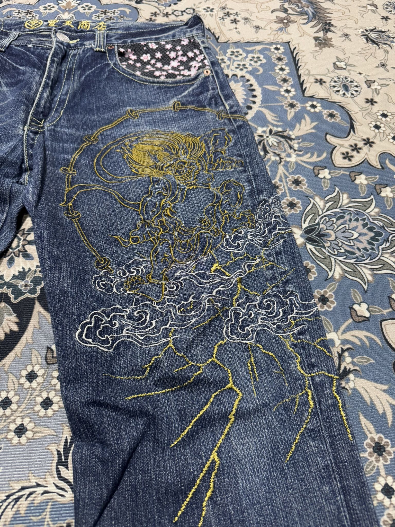 Beauty Beast × Japanese Brand Vintage Buden Shoten Sukajan Raijin Fuijin Embroider Jeans Size US 34 / EU 50 - 3 Thumbnail