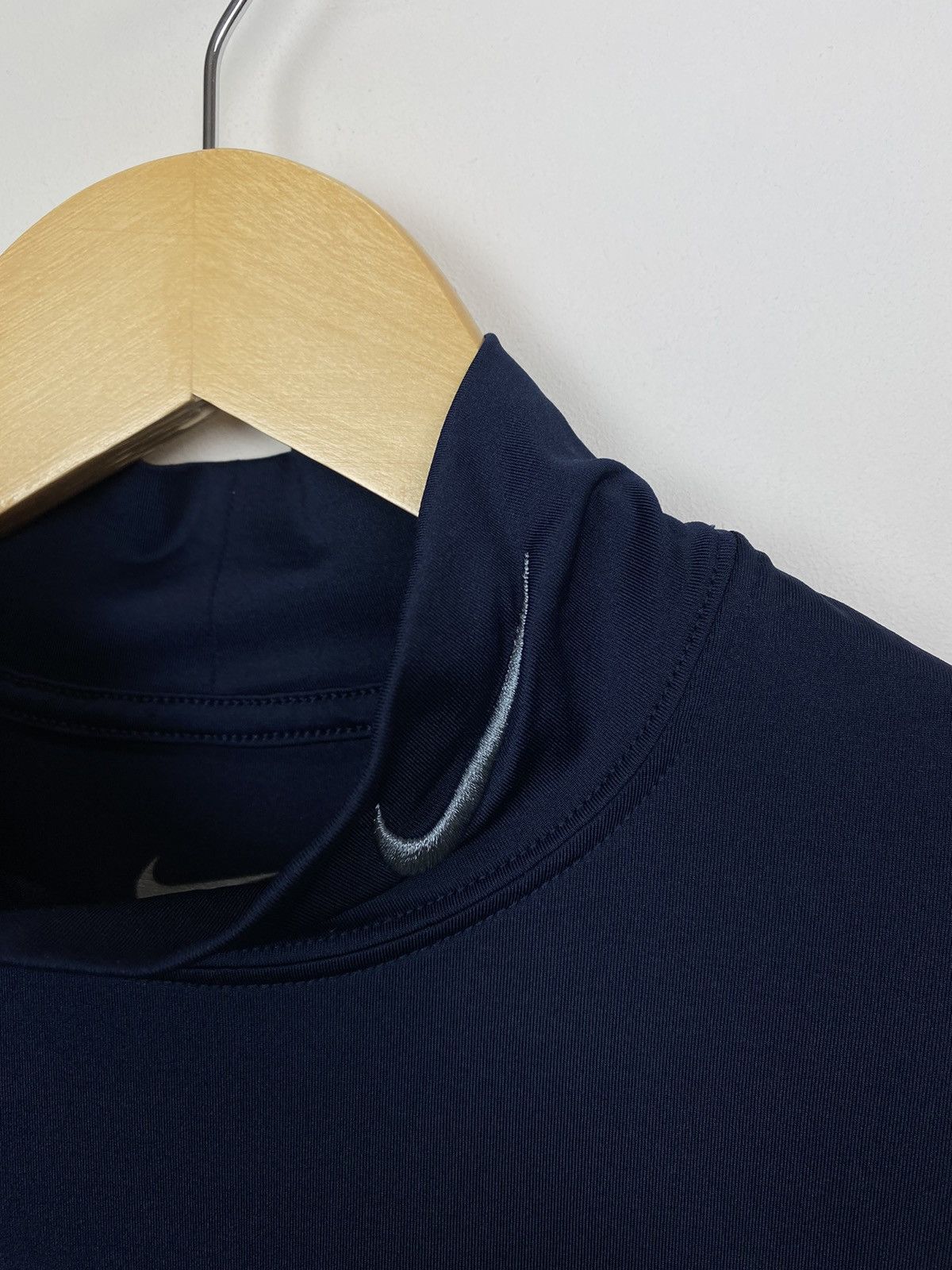 Nike Vintage Nike Pro Combat Compression Rash Guard Jersey Top Size US L / EU 52-54 / 3 - 3 Thumbnail